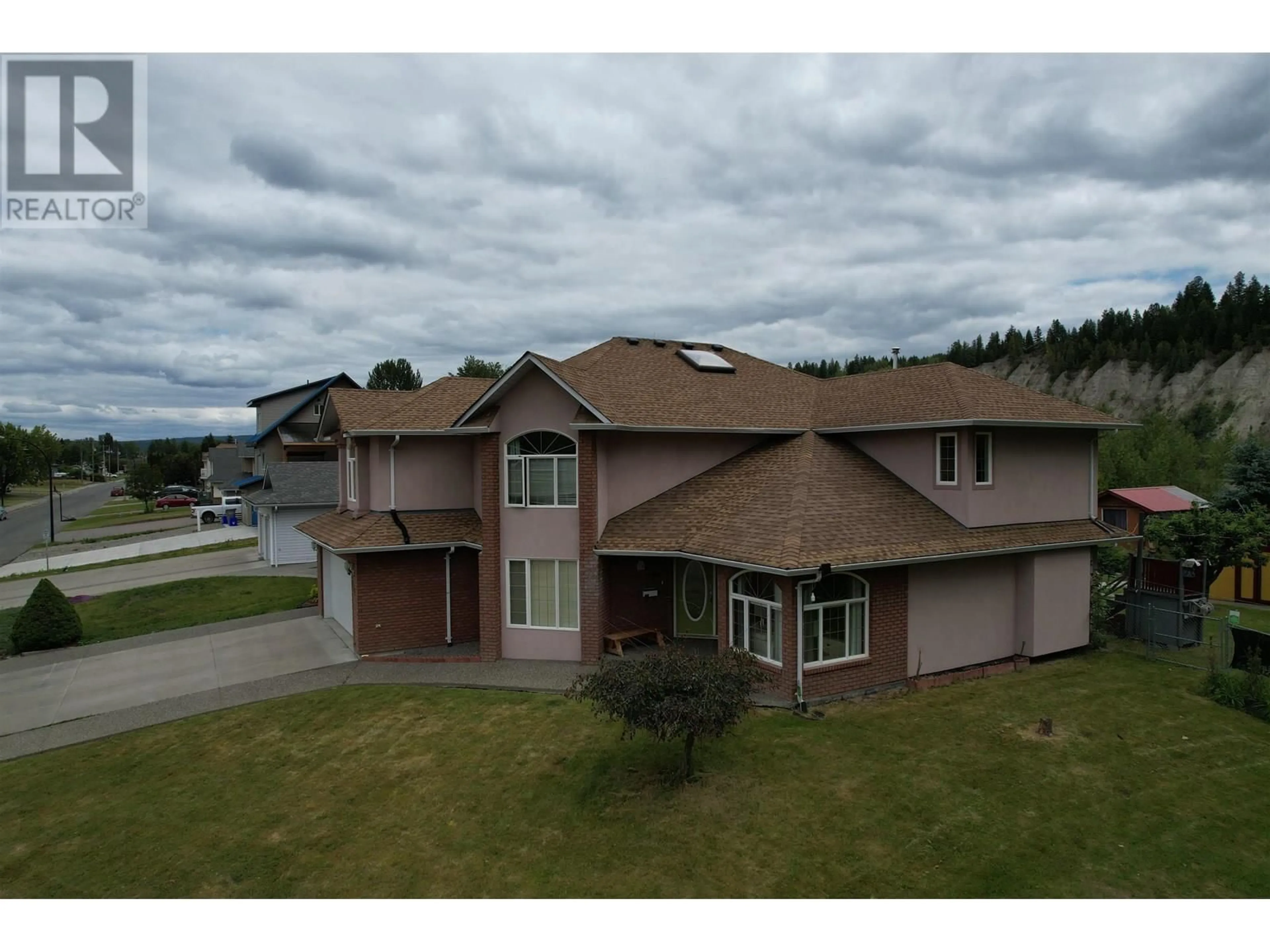 A pic from outside/outdoor area/front of a property/back of a property/a pic from drone, unknown for 894 ROLPH STREET, Quesnel British Columbia V2J3M1