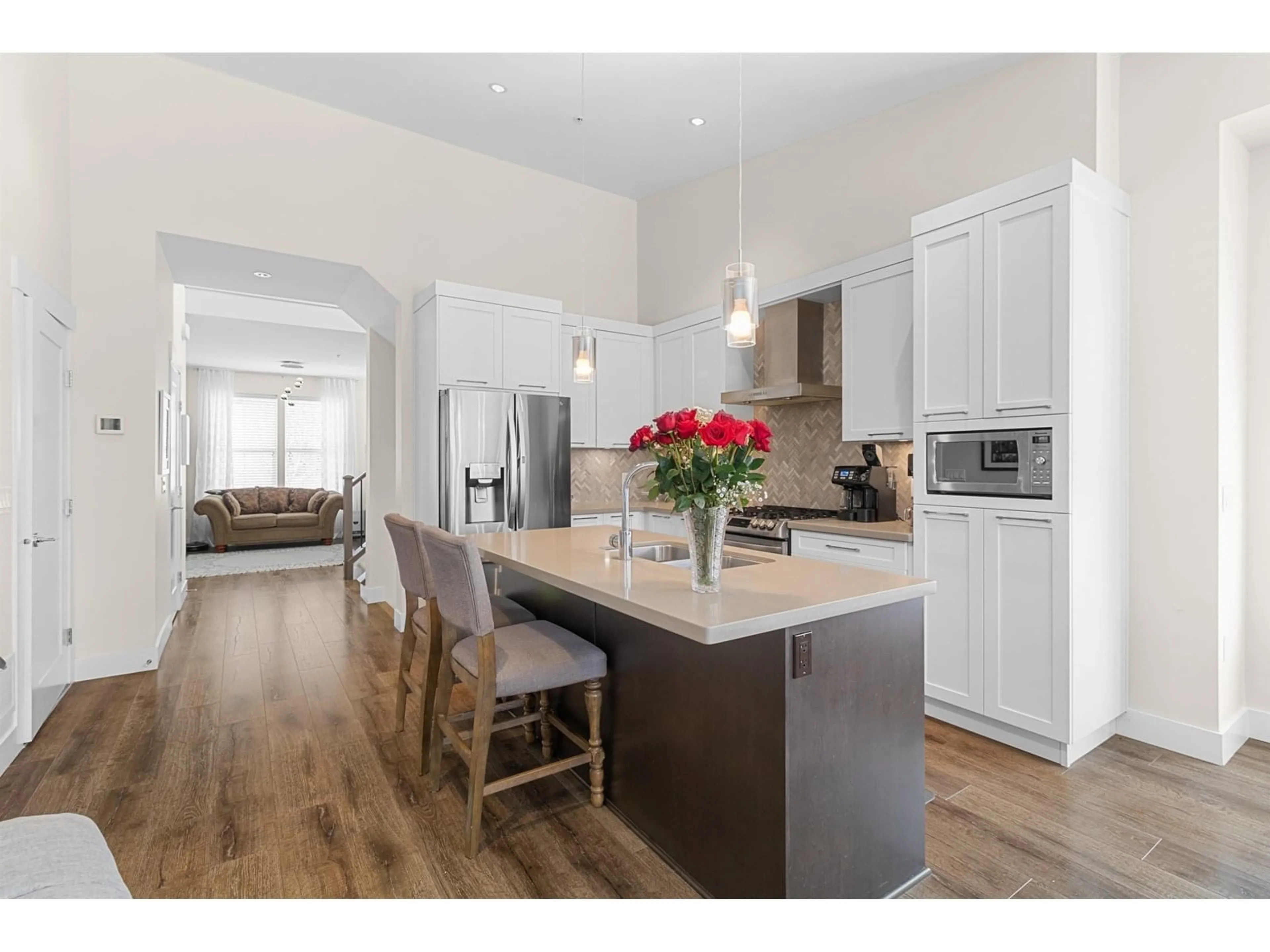 Open concept kitchen, unknown for 48 - 22057 49, Langley British Columbia V3A0J4