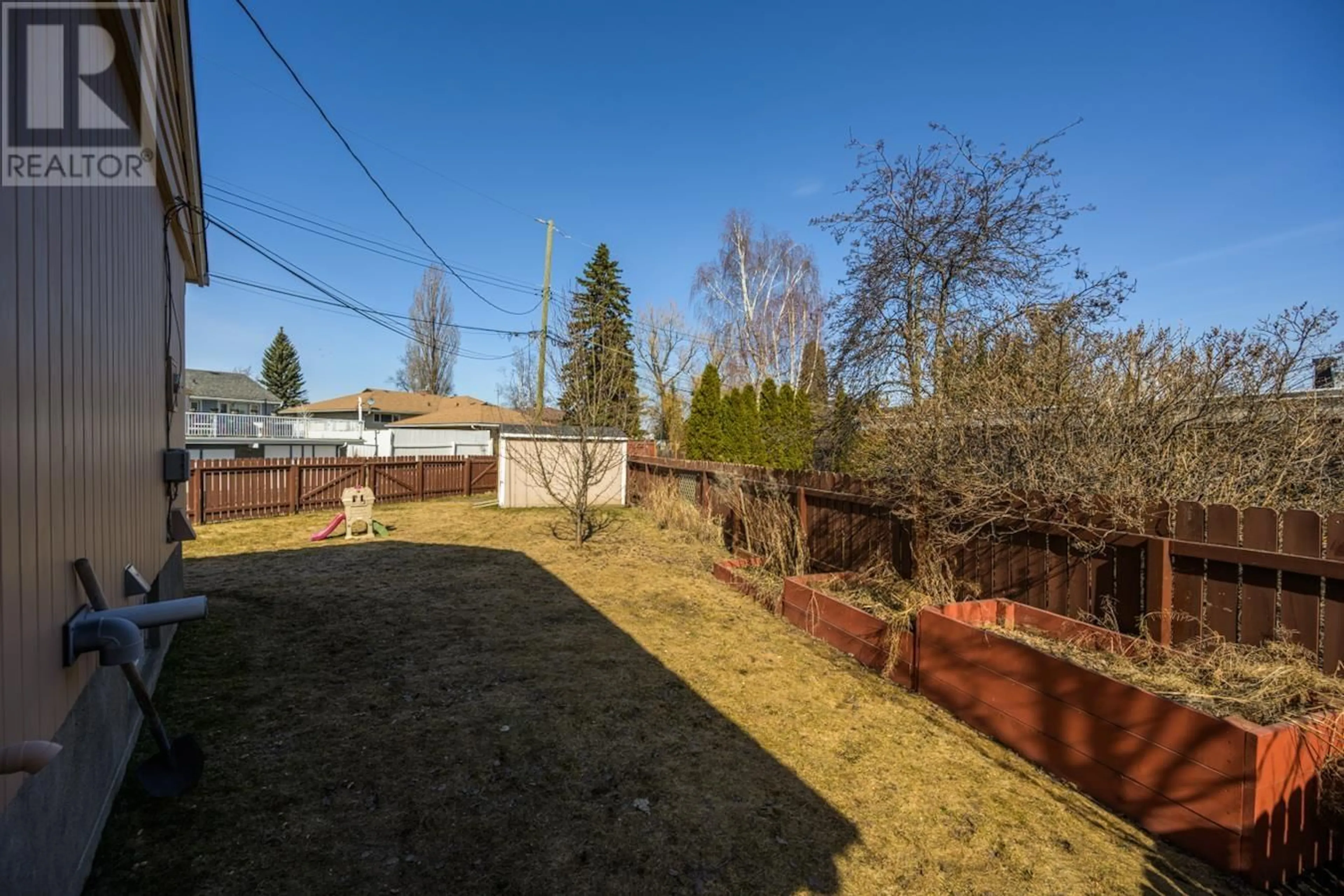 Patio, street for 1573 EDMONTON STREET, Prince George British Columbia V2M1X5