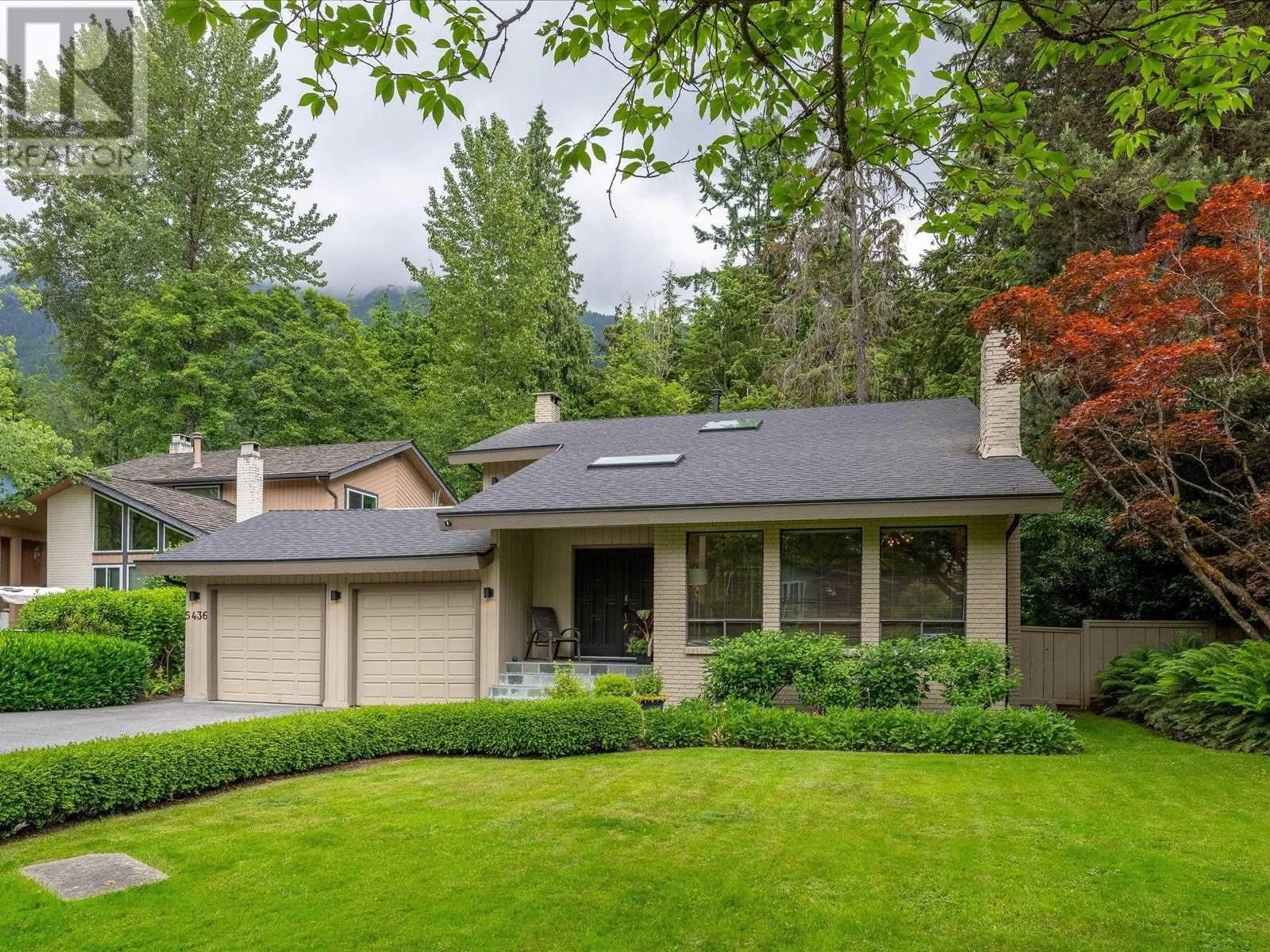 Home with vinyl exterior material, mountain view for 5436 BLUEBERRY LANE, North Vancouver British Columbia V7R4N1