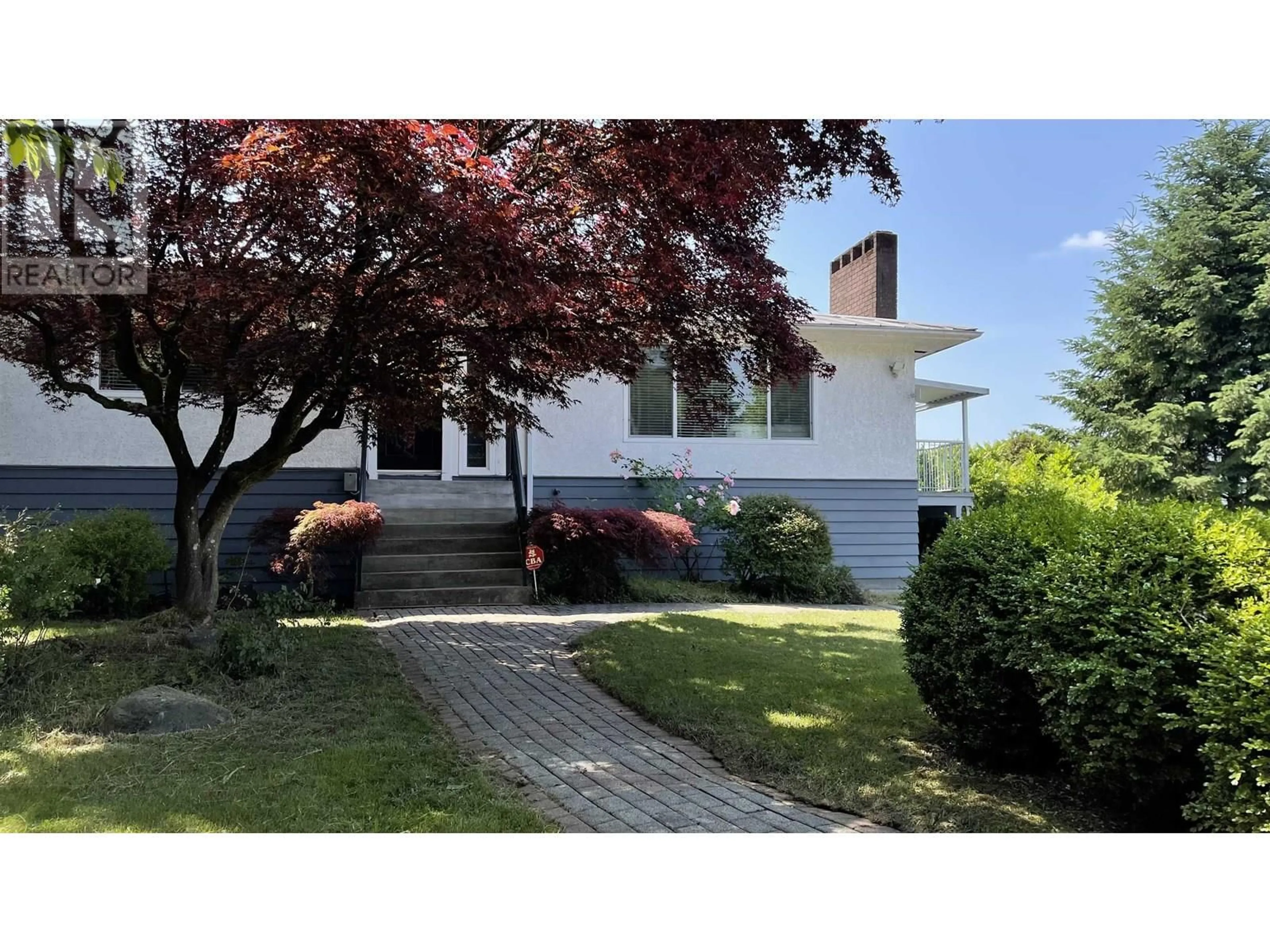 Unknown for 5720 CURTIS STREET, Burnaby British Columbia V5B2A2