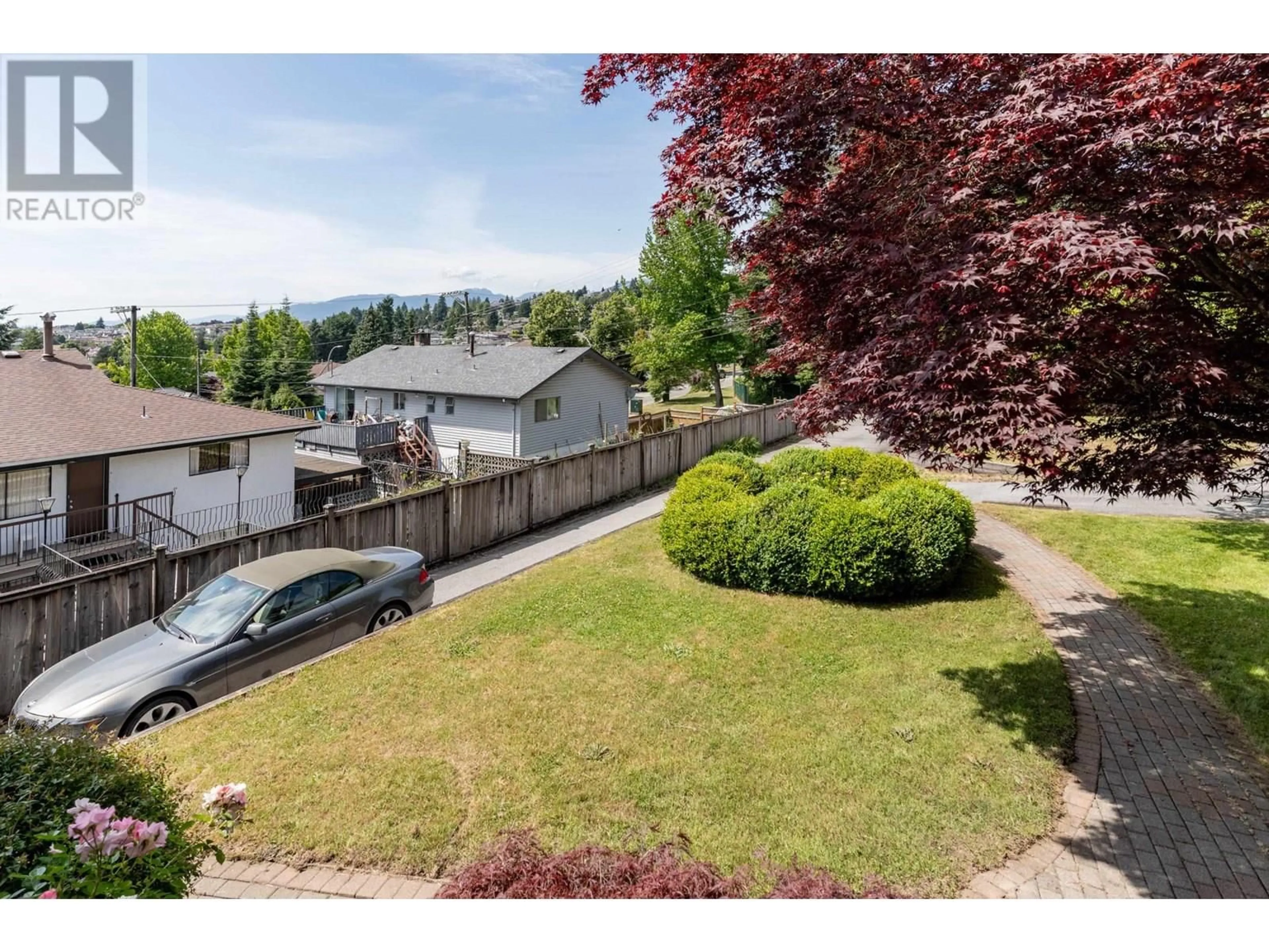 A pic from outside/outdoor area/front of a property/back of a property/a pic from drone, mountain view for 5720 CURTIS STREET, Burnaby British Columbia V5B2A2