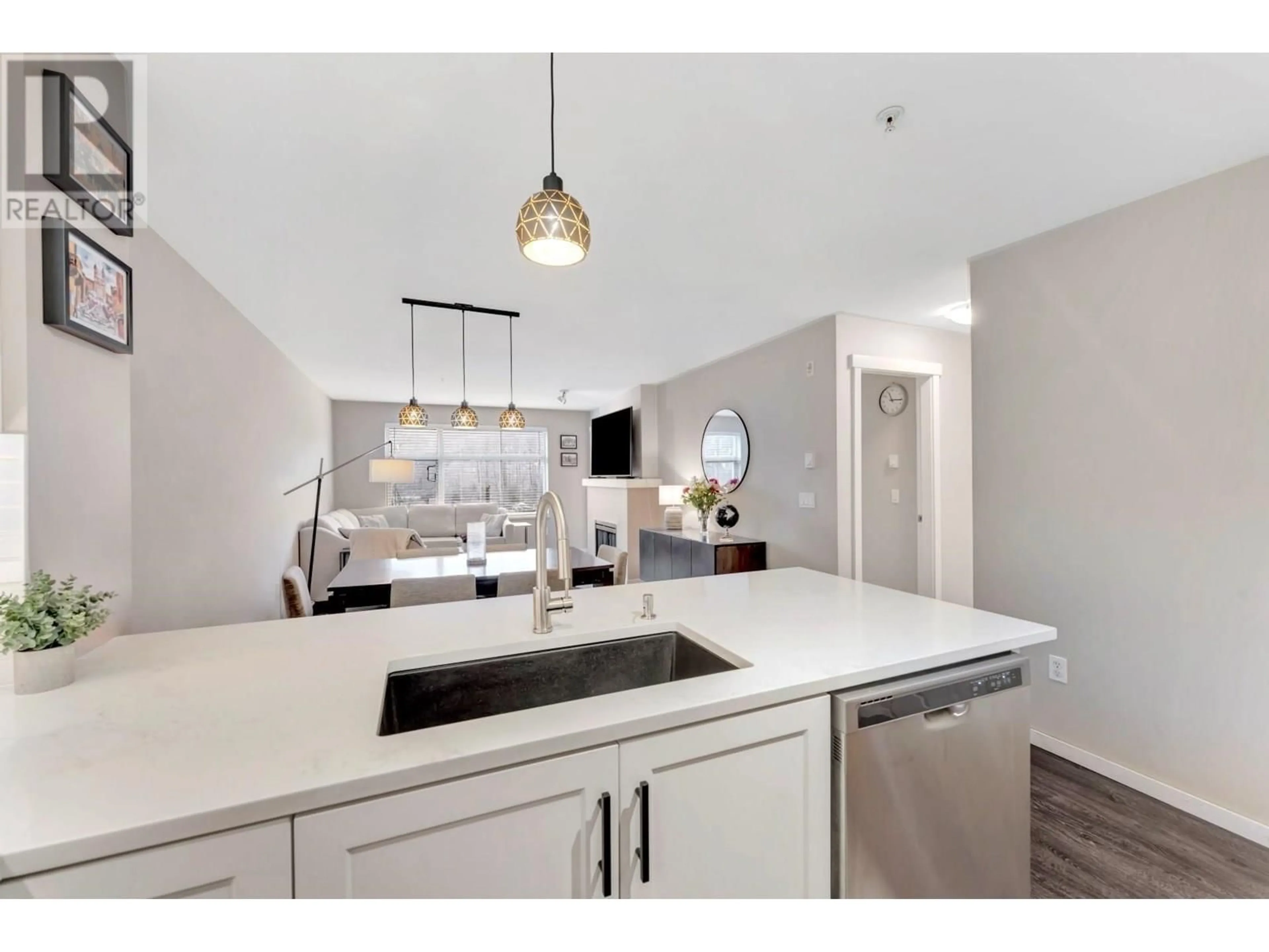 Open concept kitchen, ceramic/tile floor for 302 - 300 KLAHANIE DRIVE, Port Moody British Columbia V3H5K8