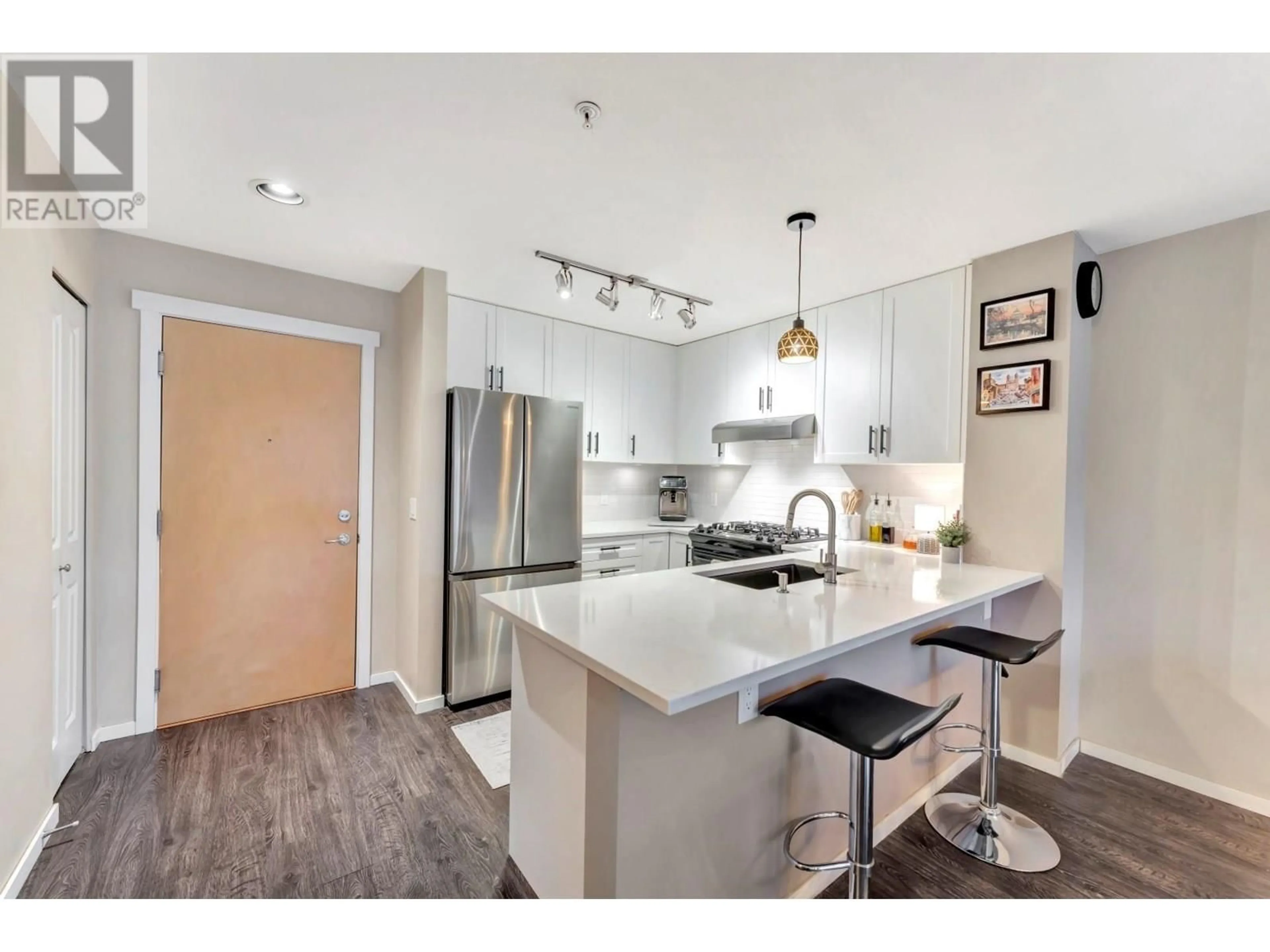 Open concept kitchen, unknown for 302 - 300 KLAHANIE DRIVE, Port Moody British Columbia V3H5K8