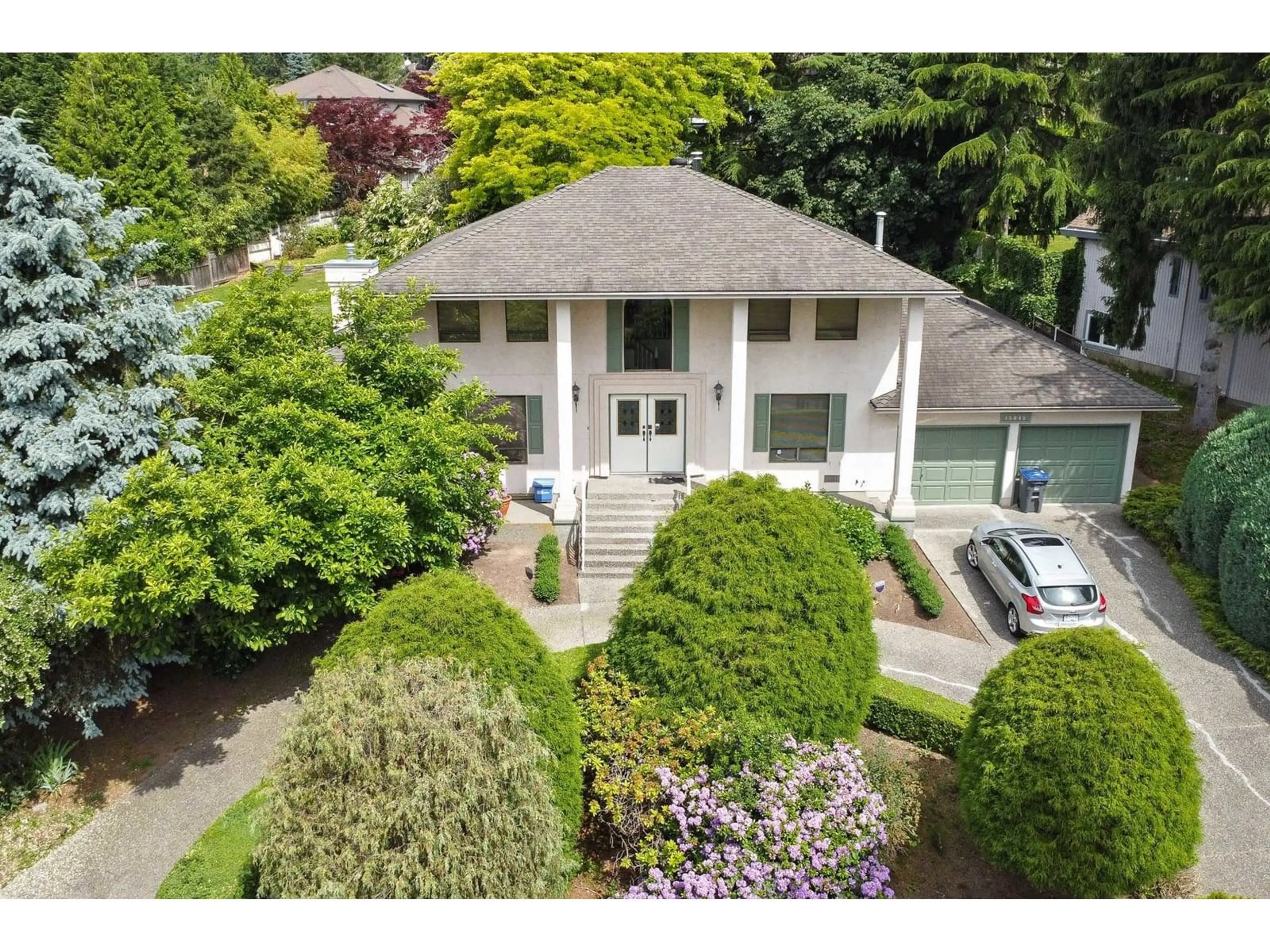 A pic from outside/outdoor area/front of a property/back of a property/a pic from drone, street for 15045 80B, Surrey British Columbia V3S7B7