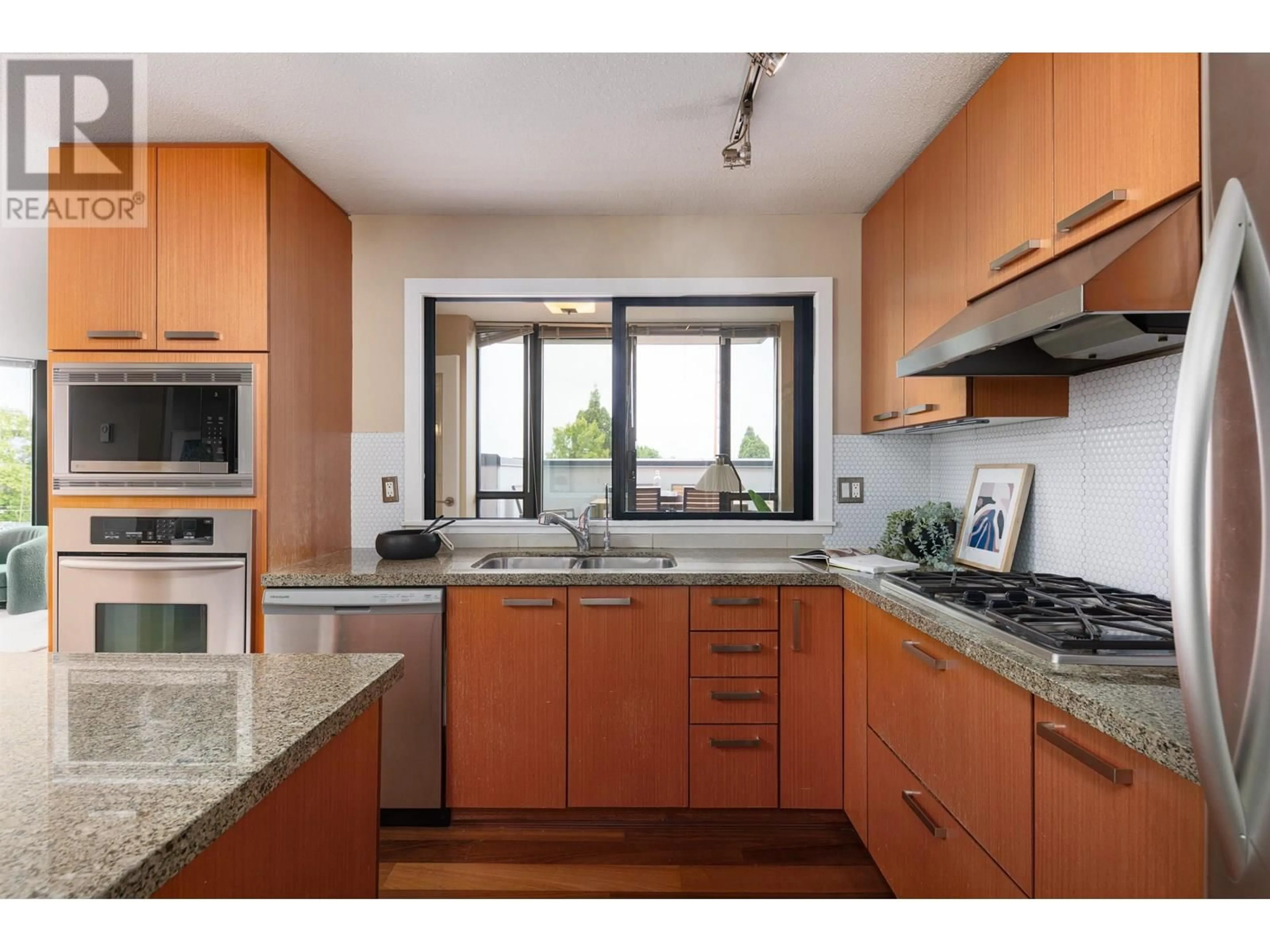 Standard kitchen, unknown for 506 - 3228 TUPPER STREET, Vancouver British Columbia V5Z4S7