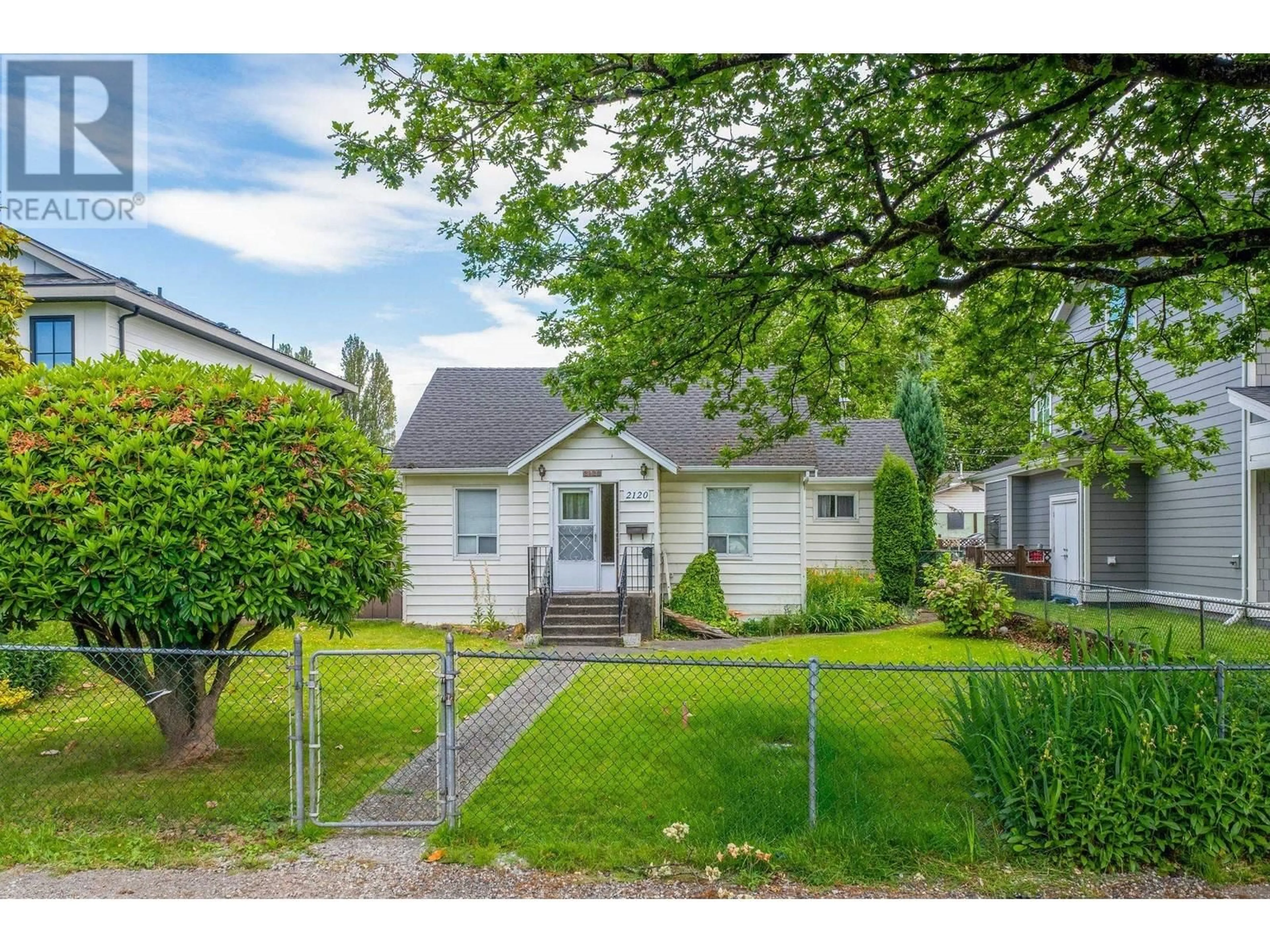 Home with vinyl exterior material, street for 2120 STIRLING AVENUE, Richmond British Columbia V7B1J5