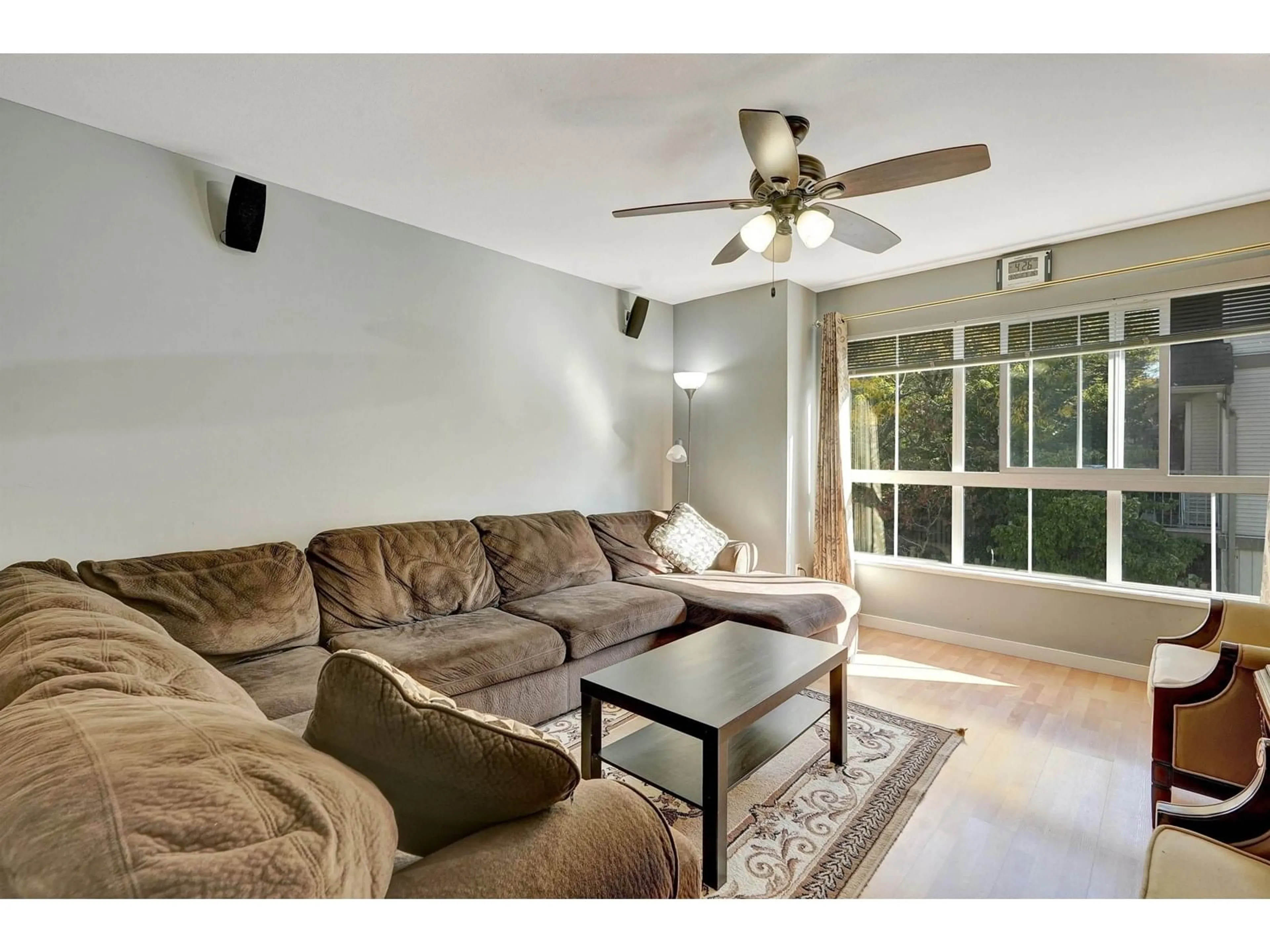 Living room with furniture, unknown for 15 - 12738 66, Surrey British Columbia V3W1P3