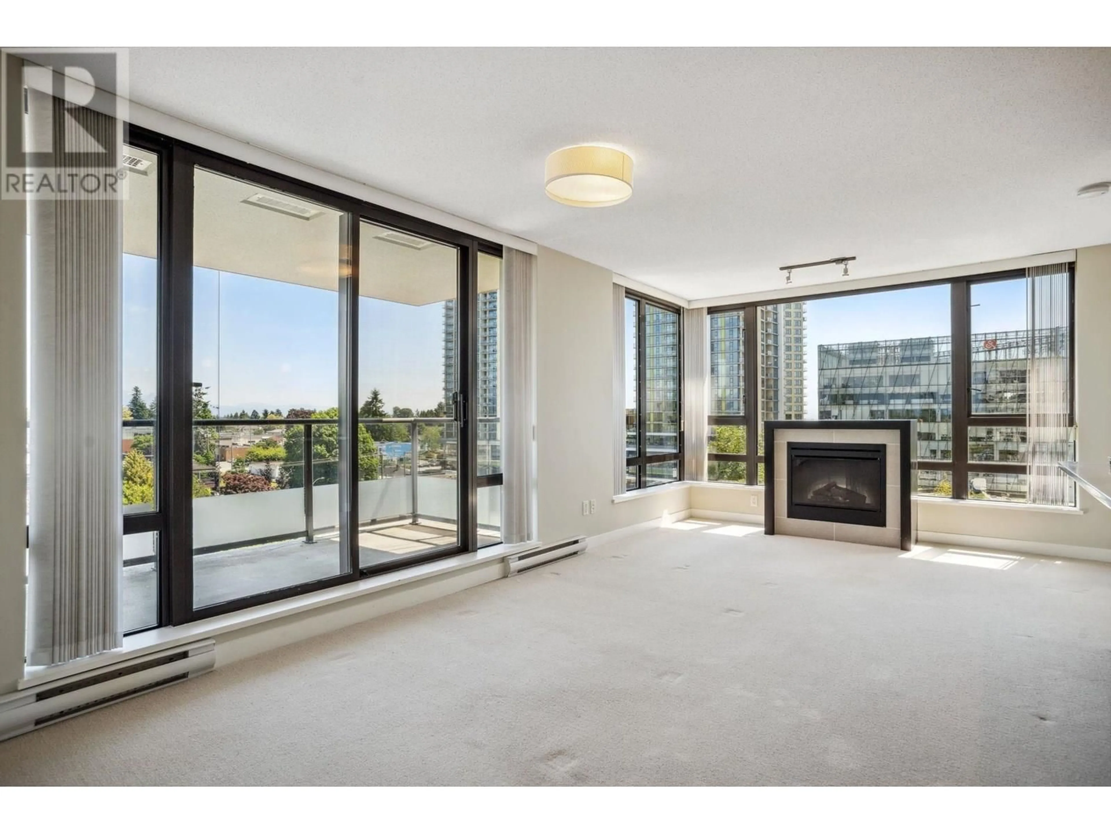 A pic of a room for 803 - 7325 ARCOLA STREET, Burnaby British Columbia V5E0A8