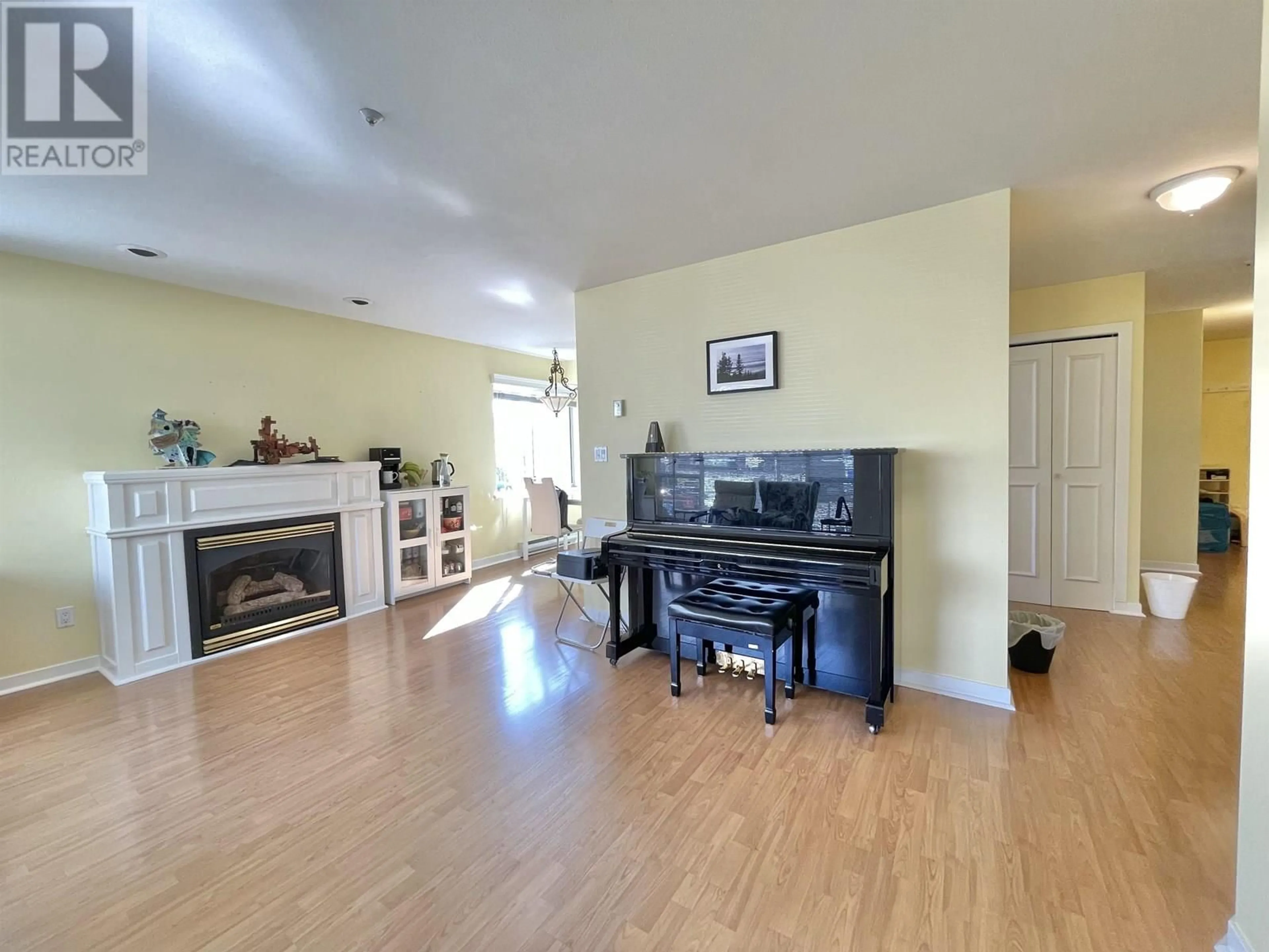 A pic of a room for 204 - 5626 LARCH STREET, Vancouver British Columbia V6M4E1