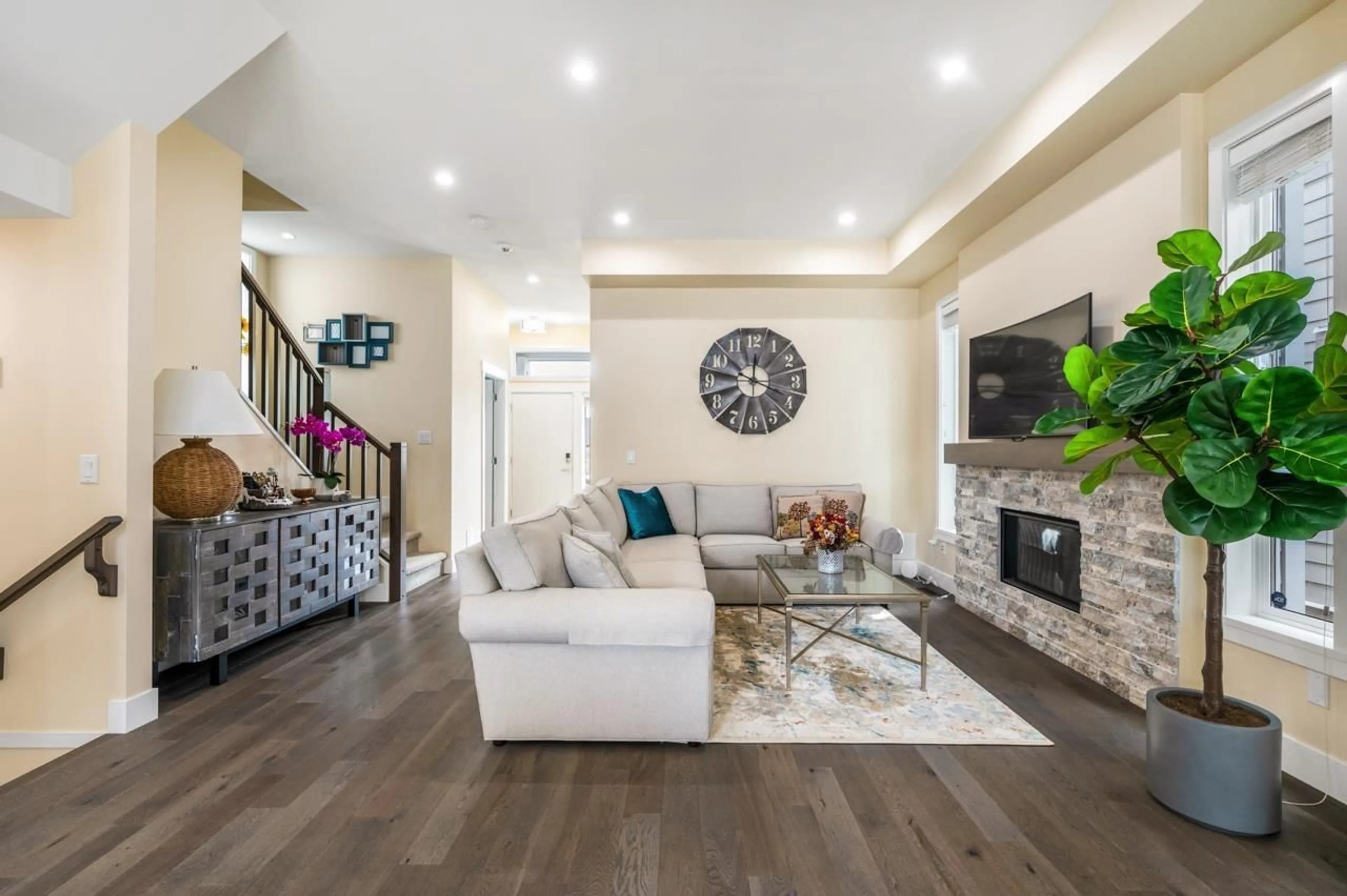 Living room with furniture, unknown for 2509 164A, Surrey British Columbia V3Z0S2