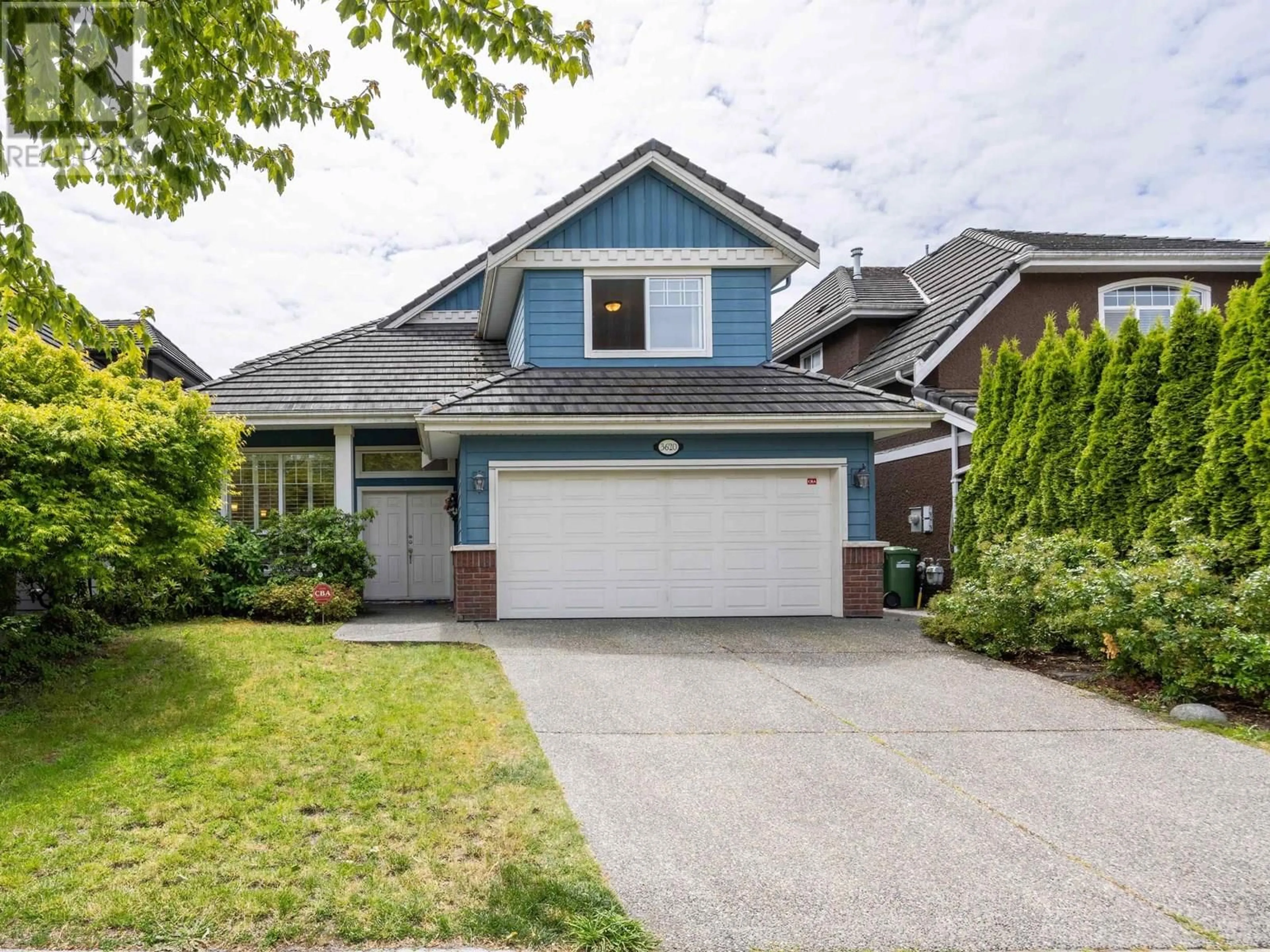 Home with vinyl exterior material, street for 3620 SEMLIN DRIVE, Richmond British Columbia V7C5R6
