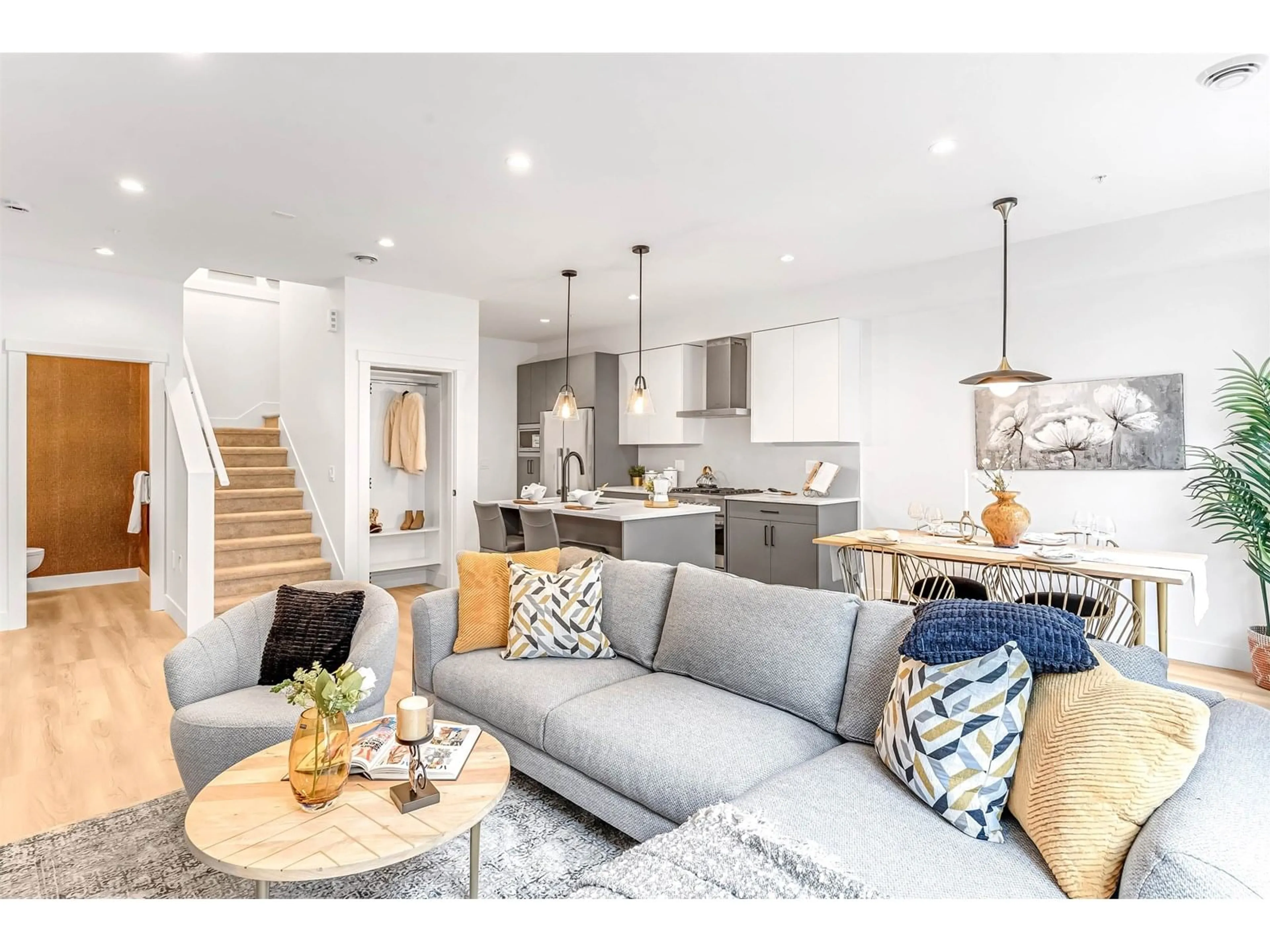 Open concept kitchen, unknown for 9 - 7946 204, Langley British Columbia V2Y4M9