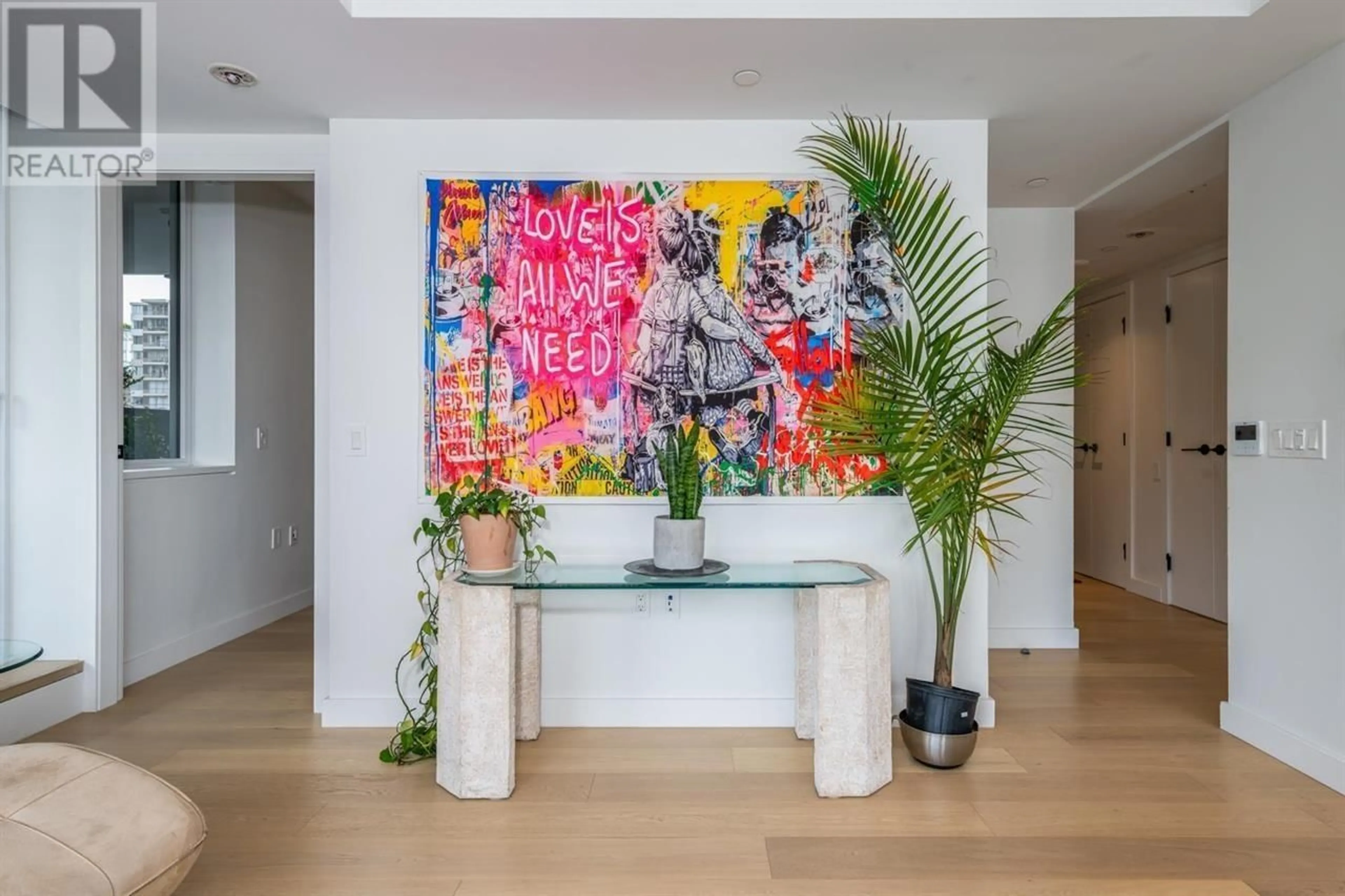 Indoor entryway for 505 - 1180 BROUGHTON STREET, Vancouver British Columbia V6G2B1