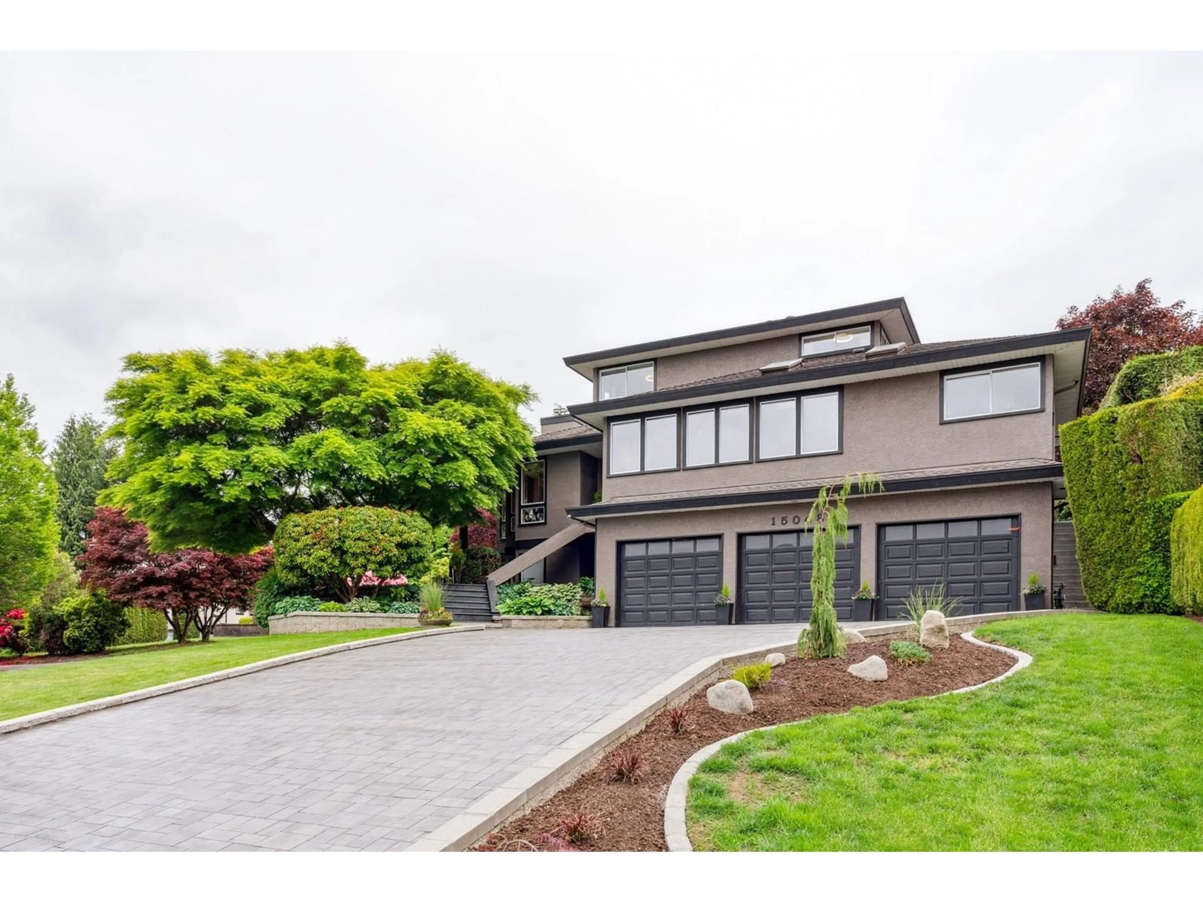 Home with vinyl exterior material, street for 15048 73B, Surrey British Columbia V3S7H5