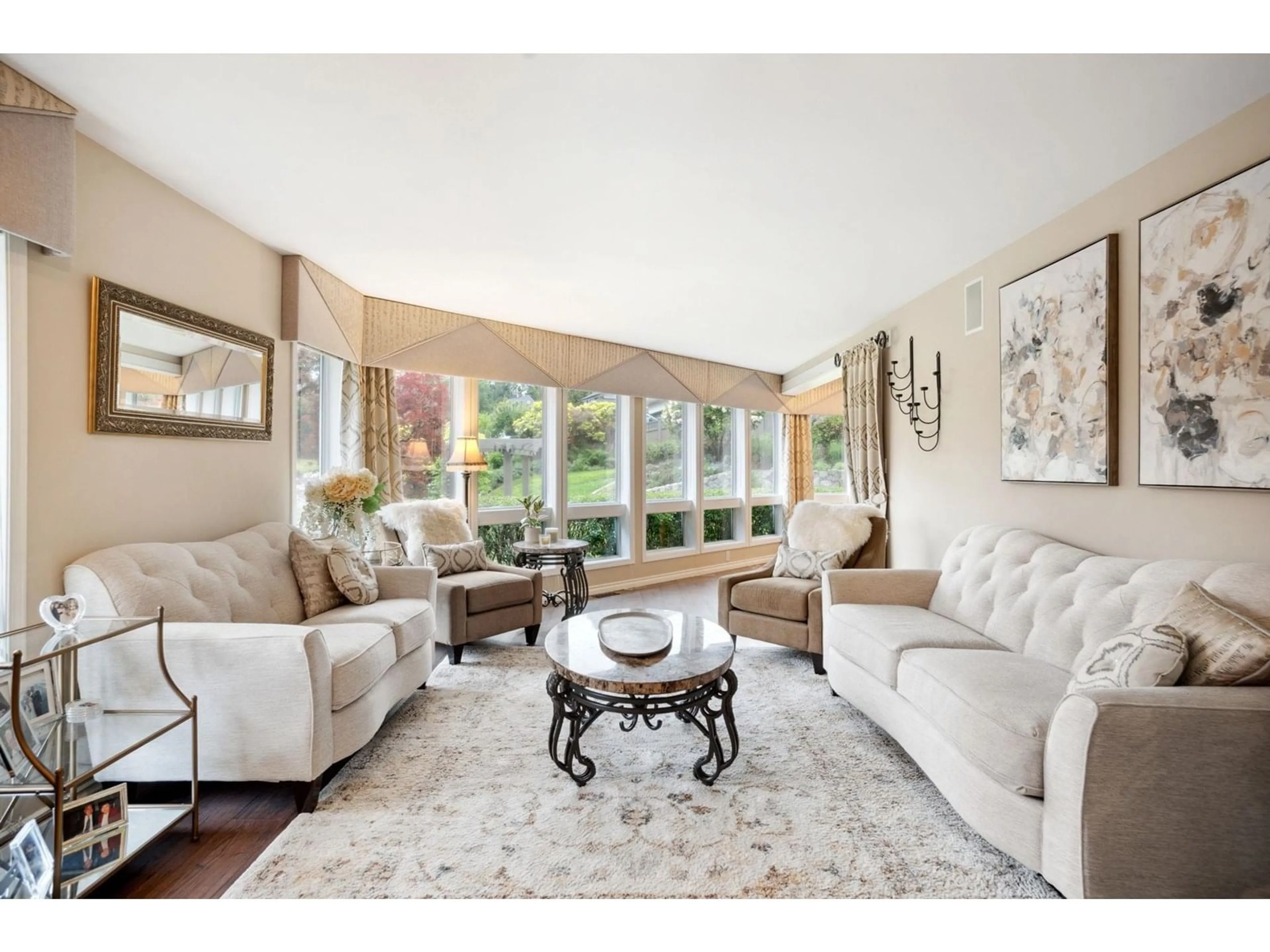 Living room with furniture, unknown for 15048 73B, Surrey British Columbia V3S7H5