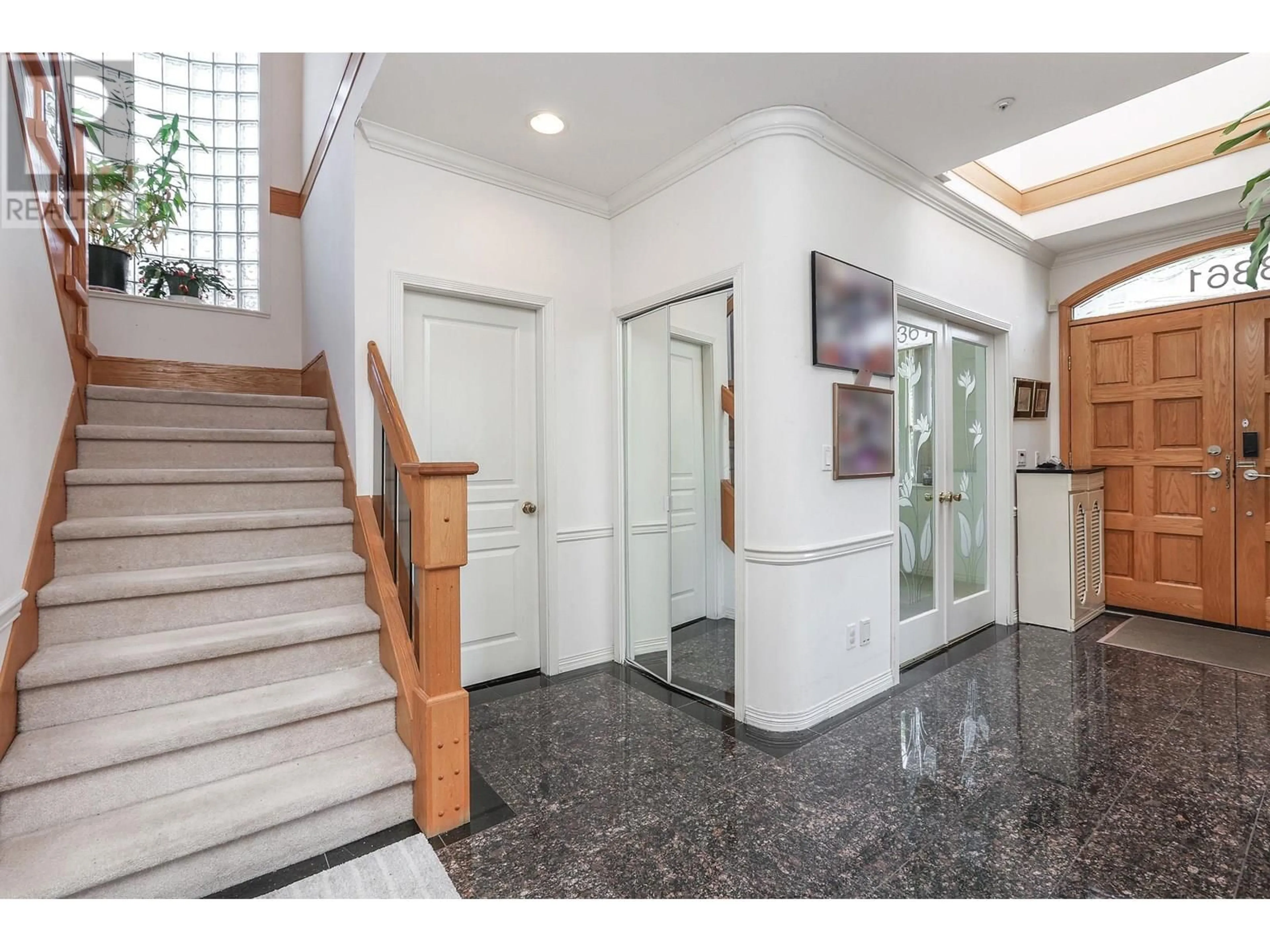 Indoor foyer for 3361 49TH AVENUE, Vancouver British Columbia V5S1L9
