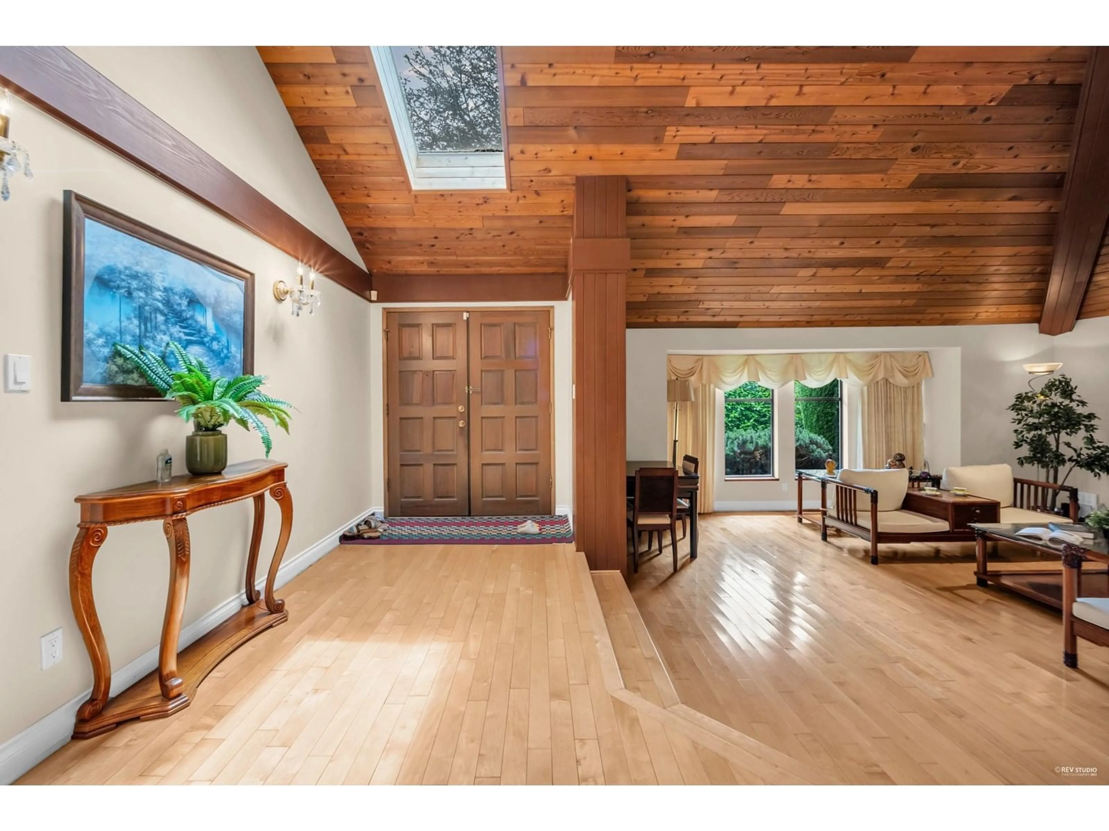 Indoor entryway for 11681 SUMMIT, Delta British Columbia V4E2Z2