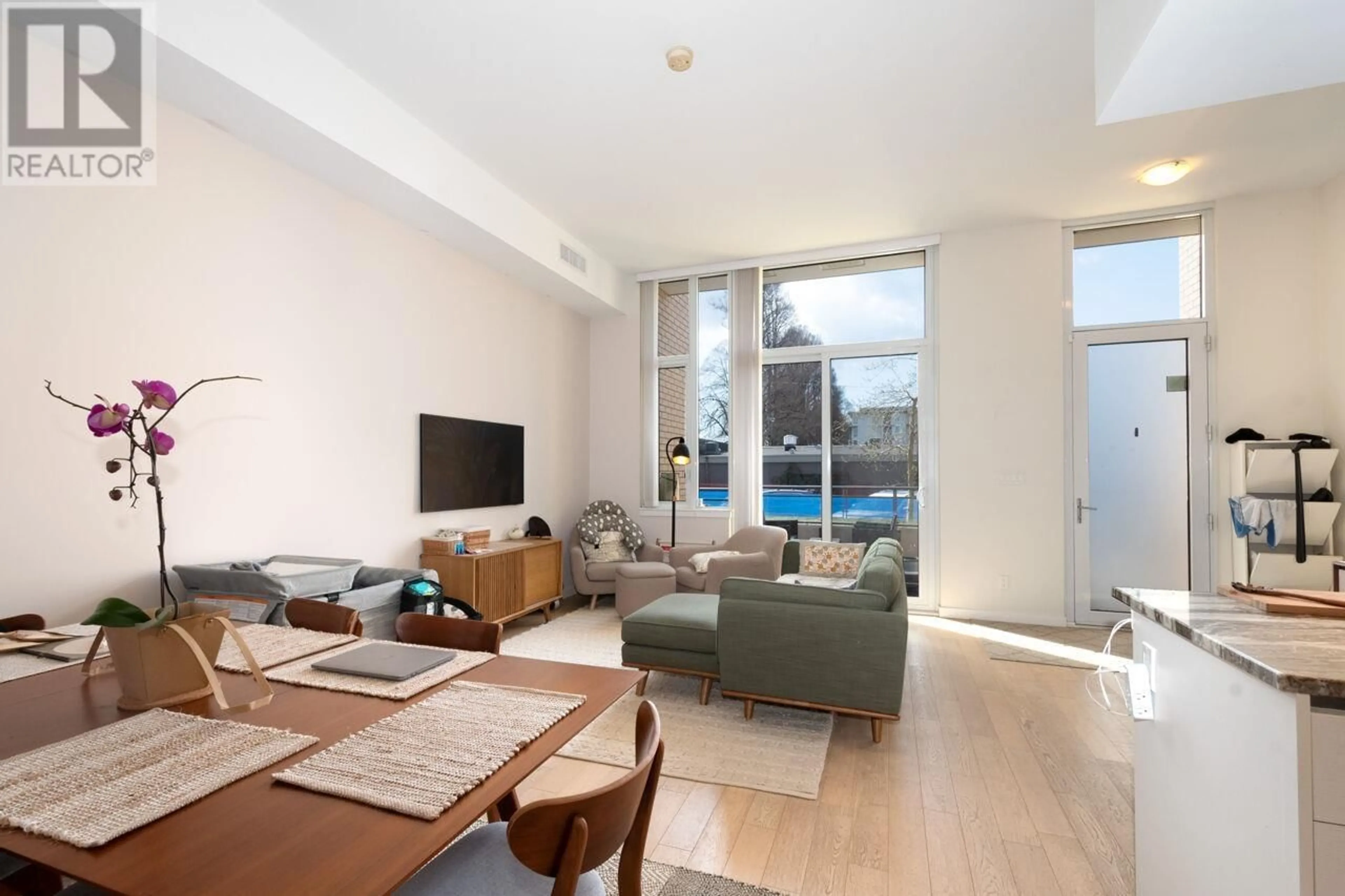 Living room with furniture, unknown for 2063 10TH AVENUE, Vancouver British Columbia V6J0H1
