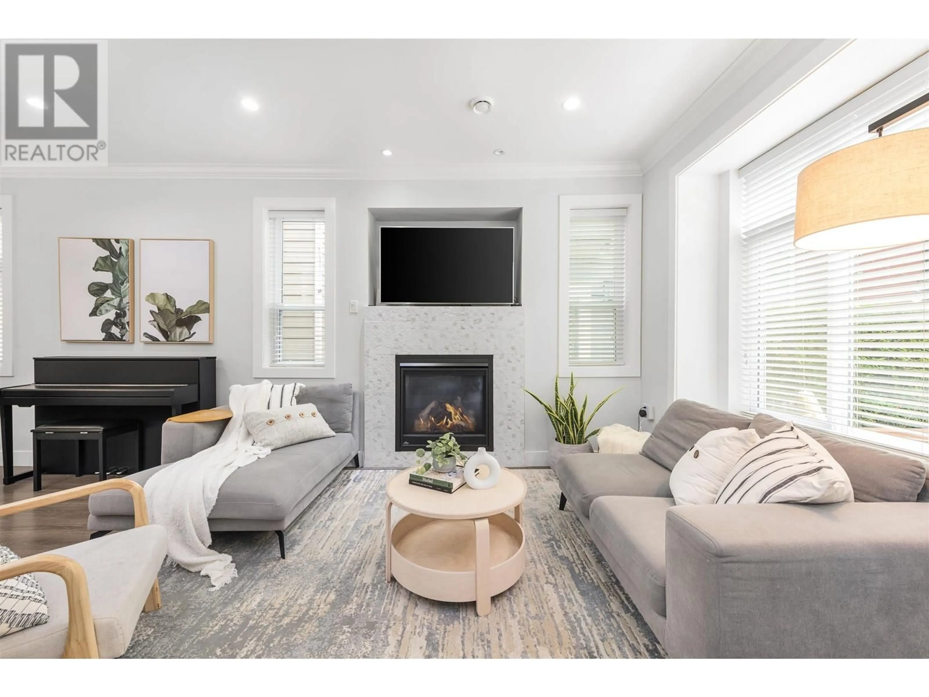 Living room with furniture, unknown for 4355 FLEMING STREET, Vancouver British Columbia V5N3W4