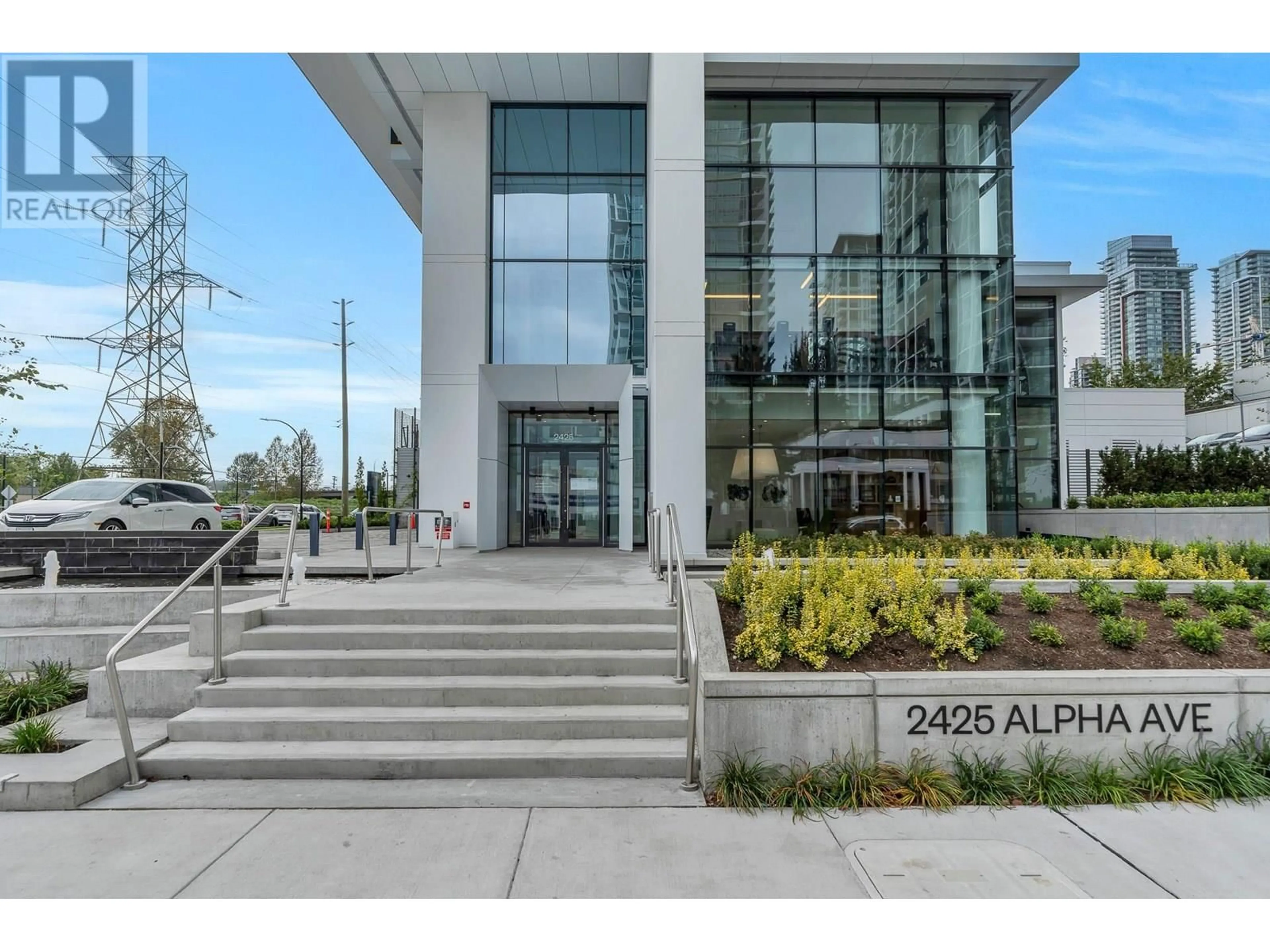 Indoor foyer for 2006 - 2425 ALPHA AVENUE, Burnaby British Columbia V5C0N6