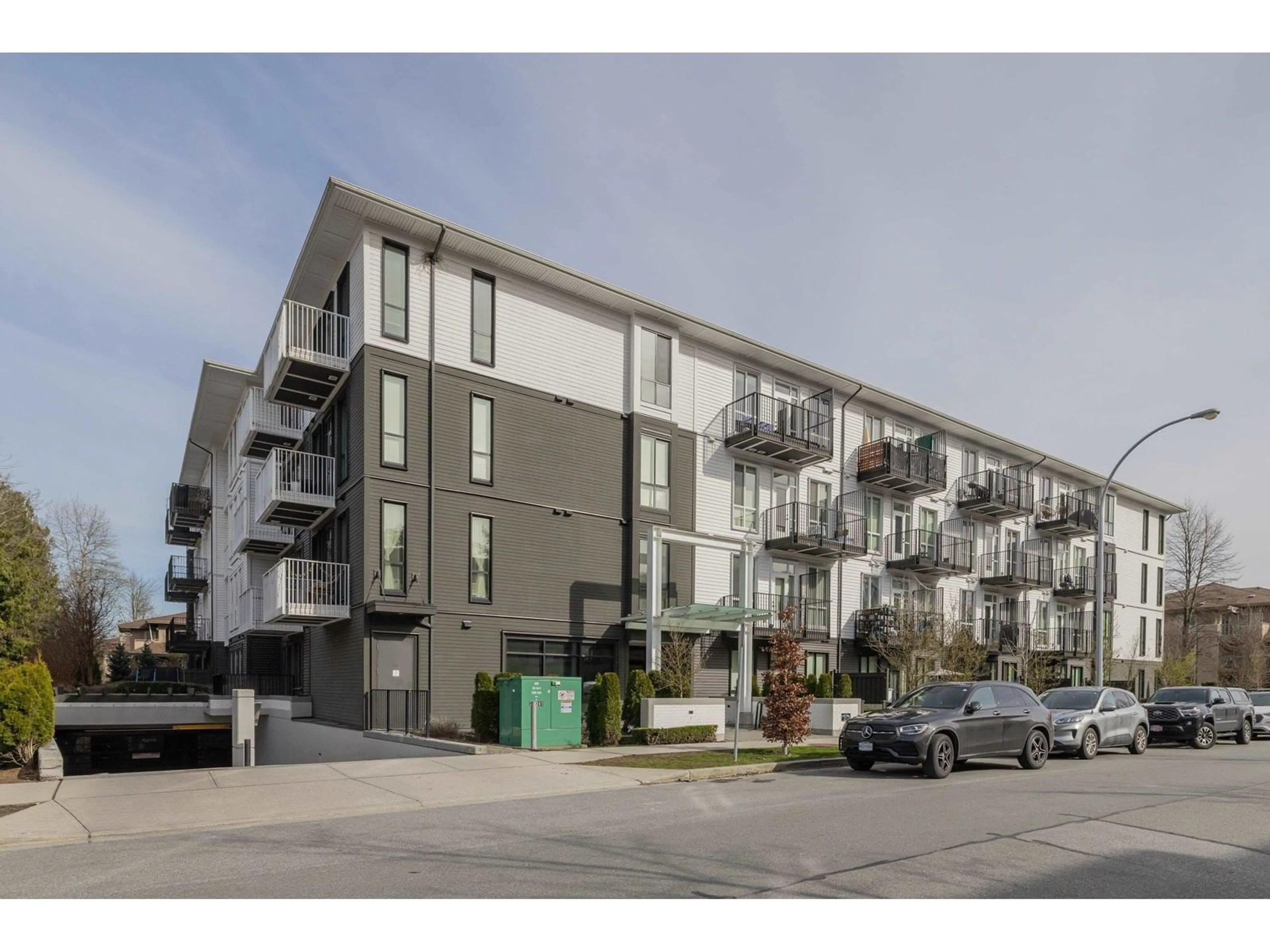 Unknown for 203 - 10168 149, Surrey British Columbia V3R0E9