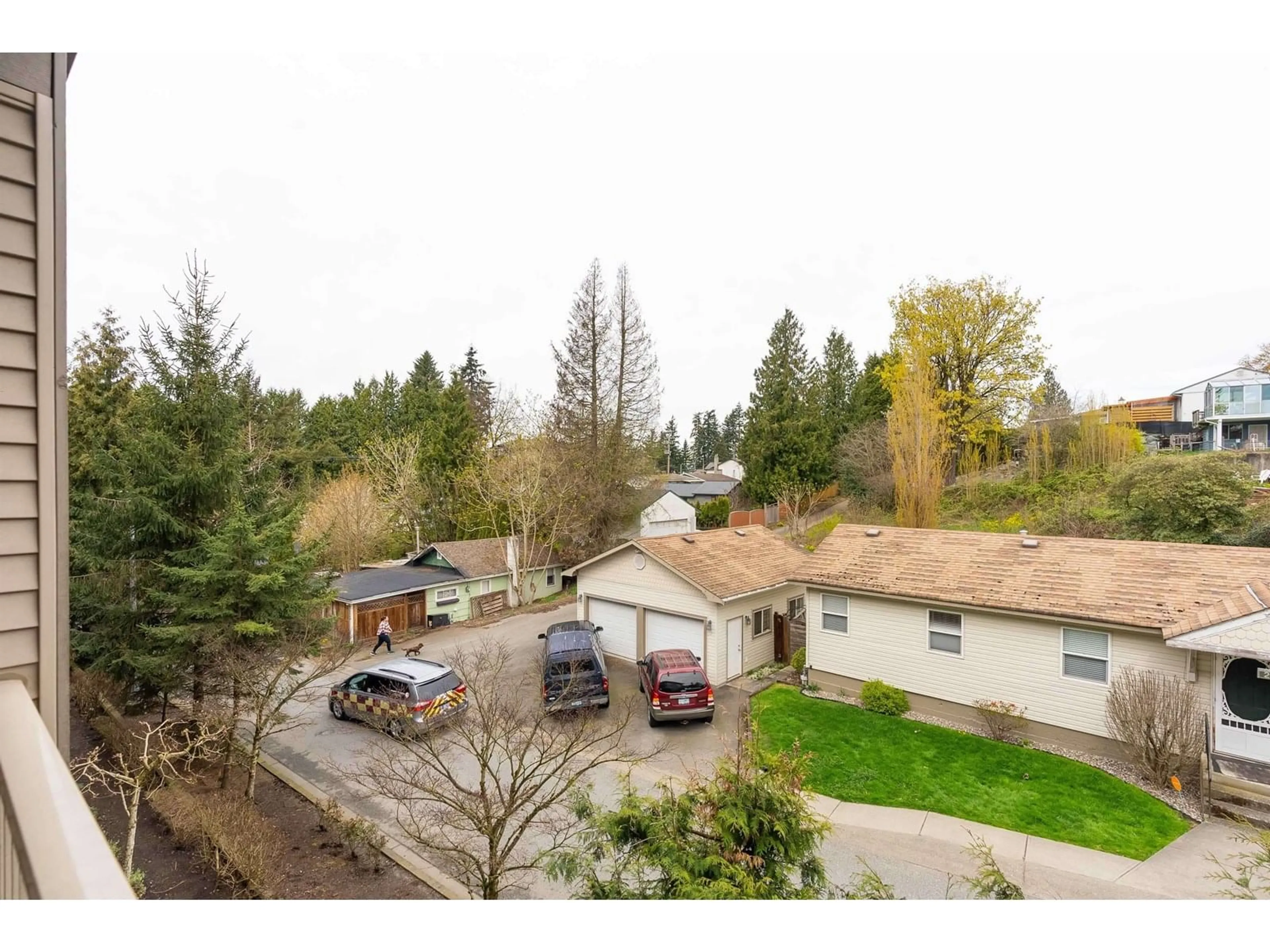 A pic from outside/outdoor area/front of a property/back of a property/a pic from drone, unknown for 310 - 2515 PARK, Abbotsford British Columbia V2S0B2