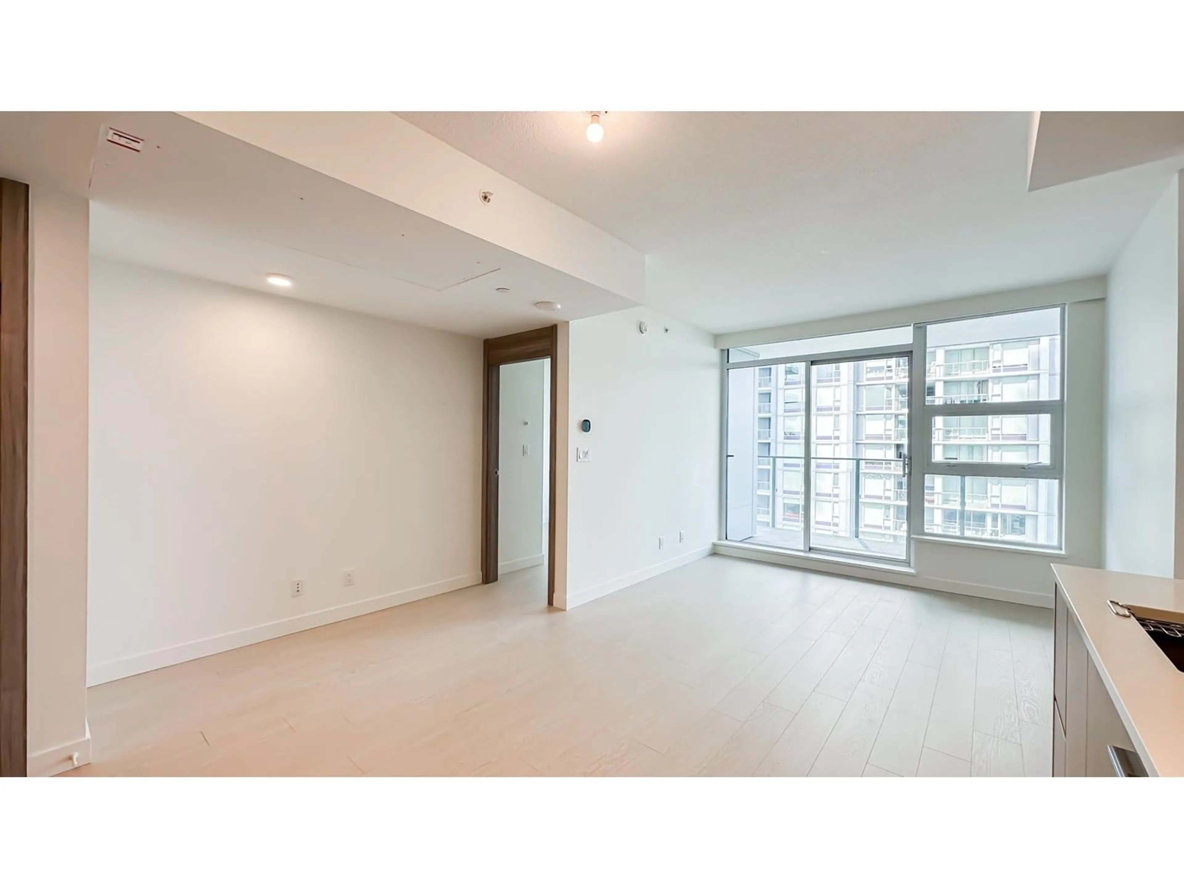 A pic of a room for 1508 - 13778 100, Surrey British Columbia V3T0V2