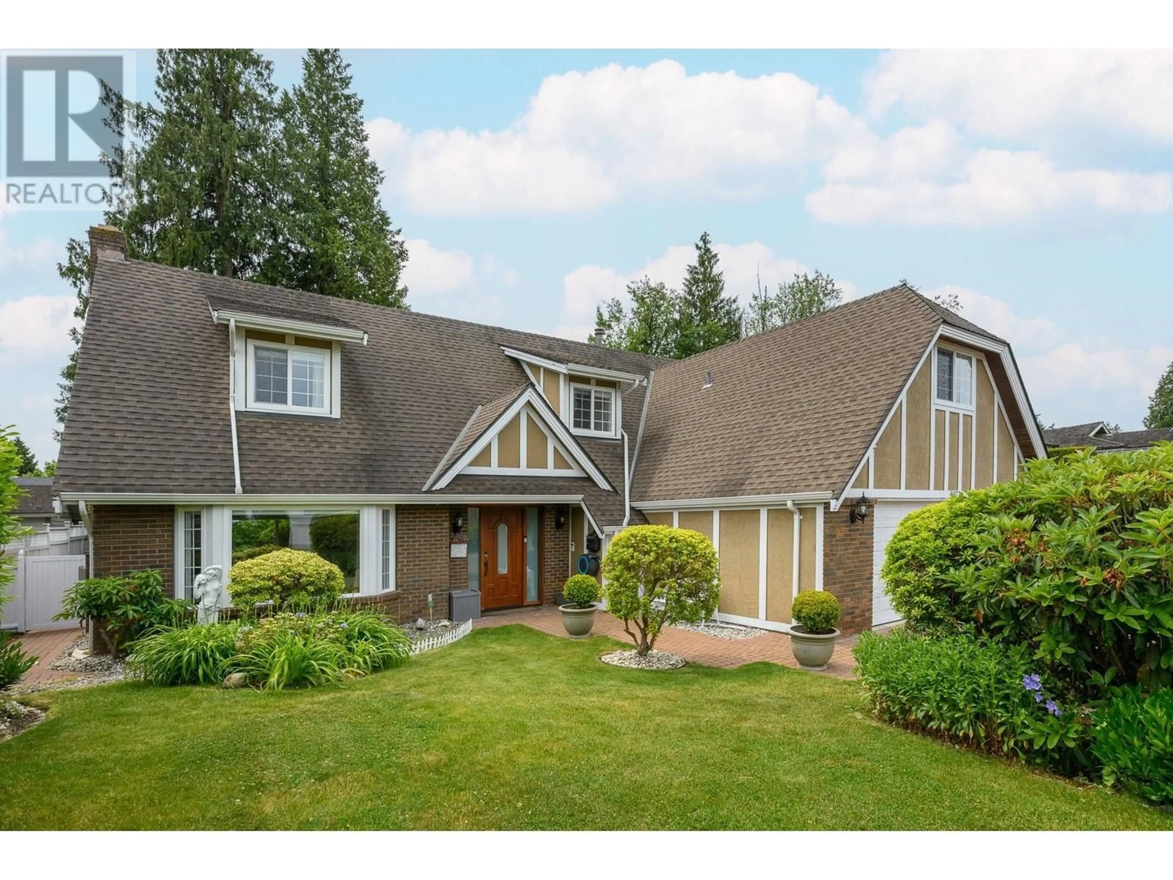 Home with vinyl exterior material, unknown for 5072 2A AVENUE, Delta British Columbia V4M3N5