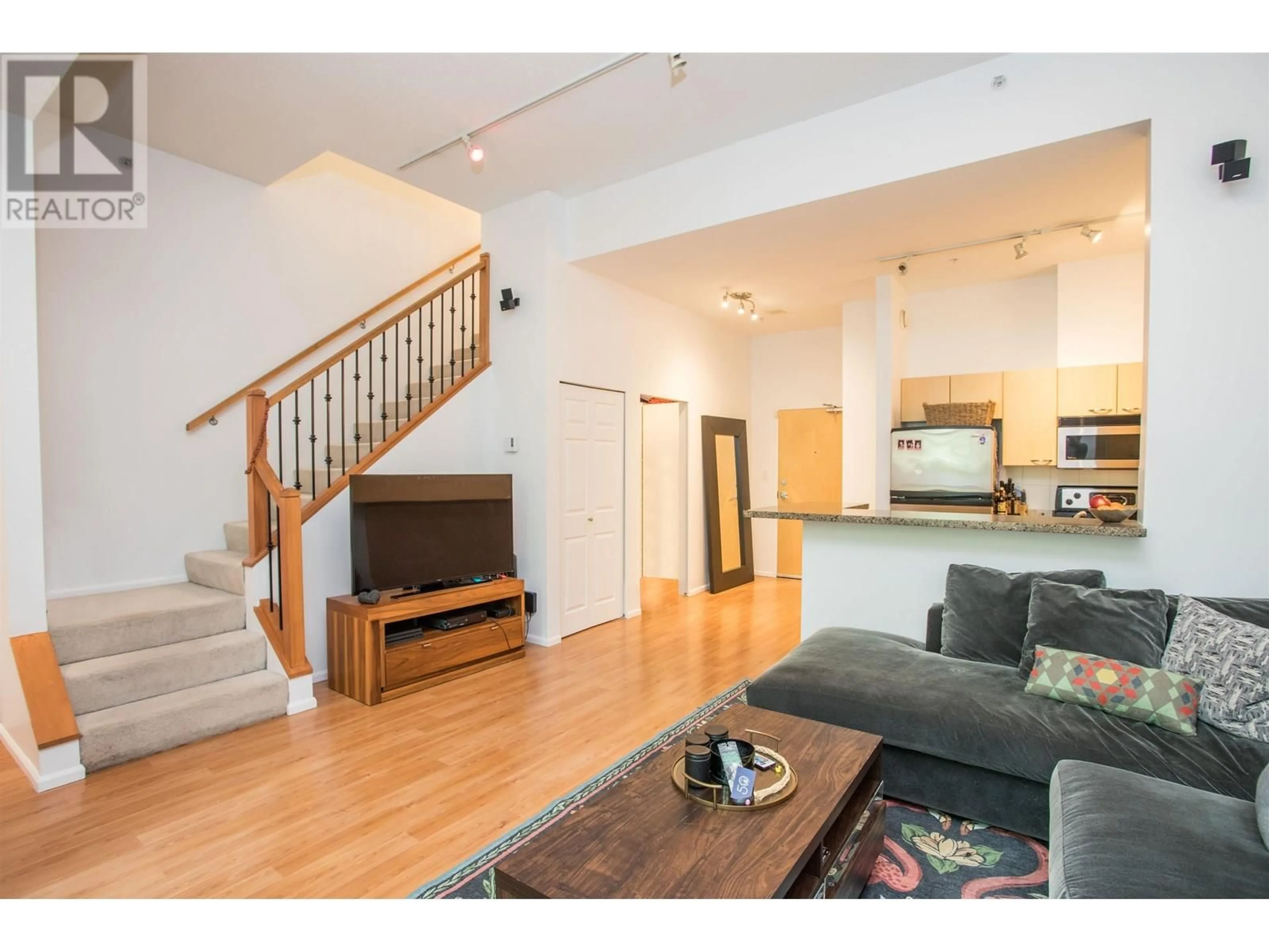 Unknown for TH8 - 707 BROUGHTON STREET, Vancouver British Columbia V6G3K5