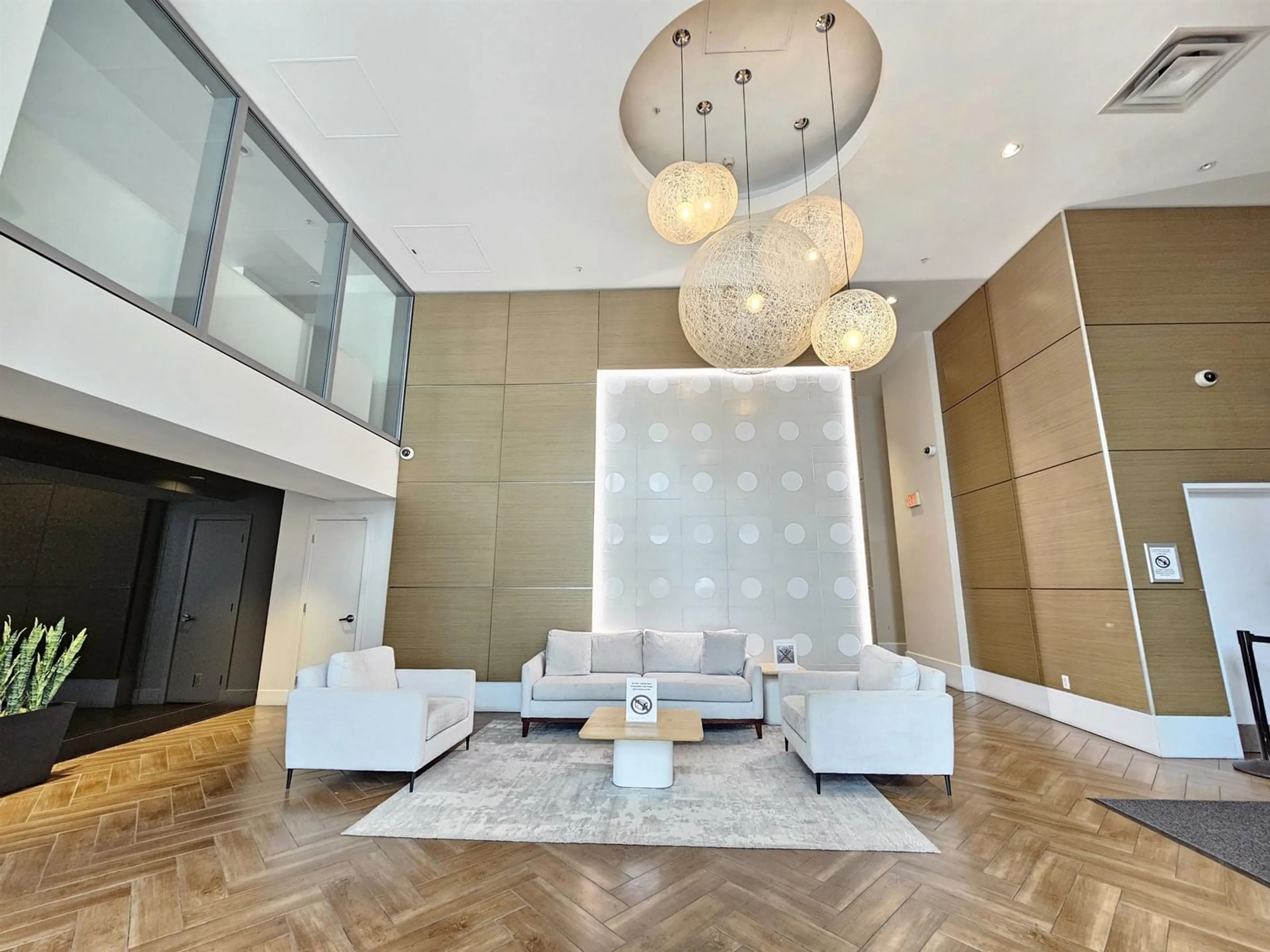 Lobby for 3303 - 9981 WHALLEY, Surrey British Columbia V3T0G6