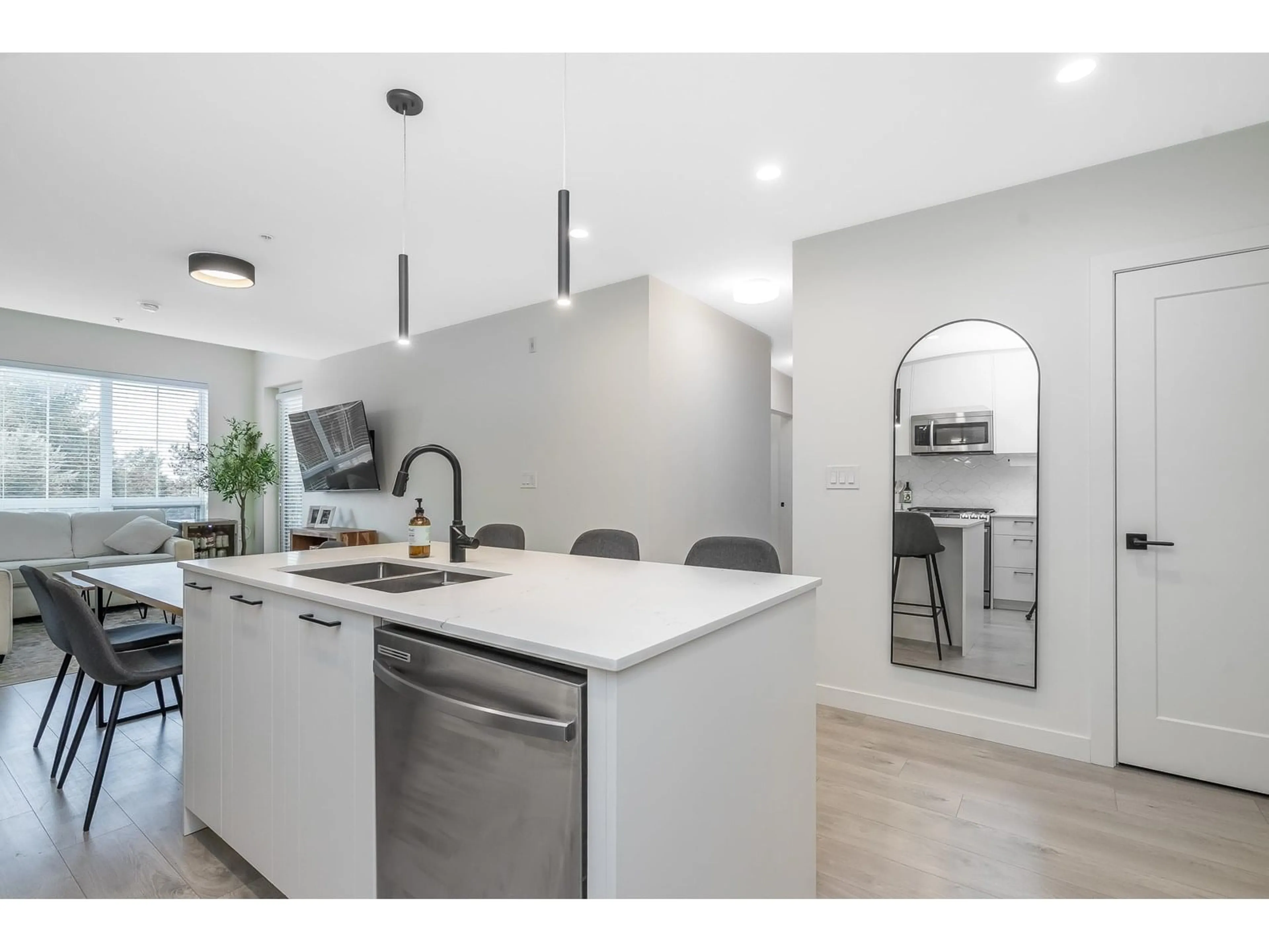 Open concept kitchen, unknown for A412 - 20018 83A, Langley British Columbia V2Y3P2