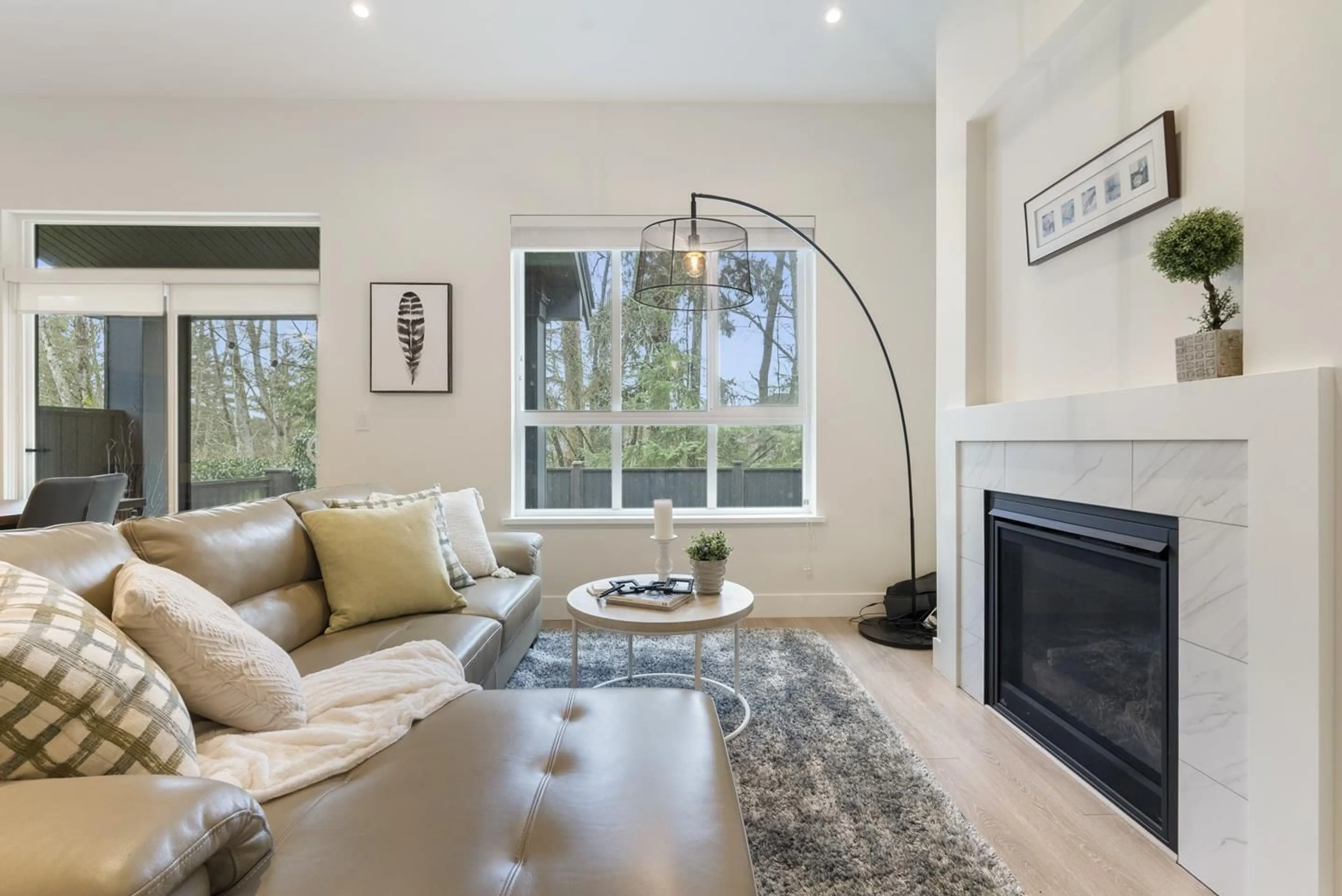Living room with furniture, unknown for 24 - 7979 152, Surrey British Columbia V3S7S7