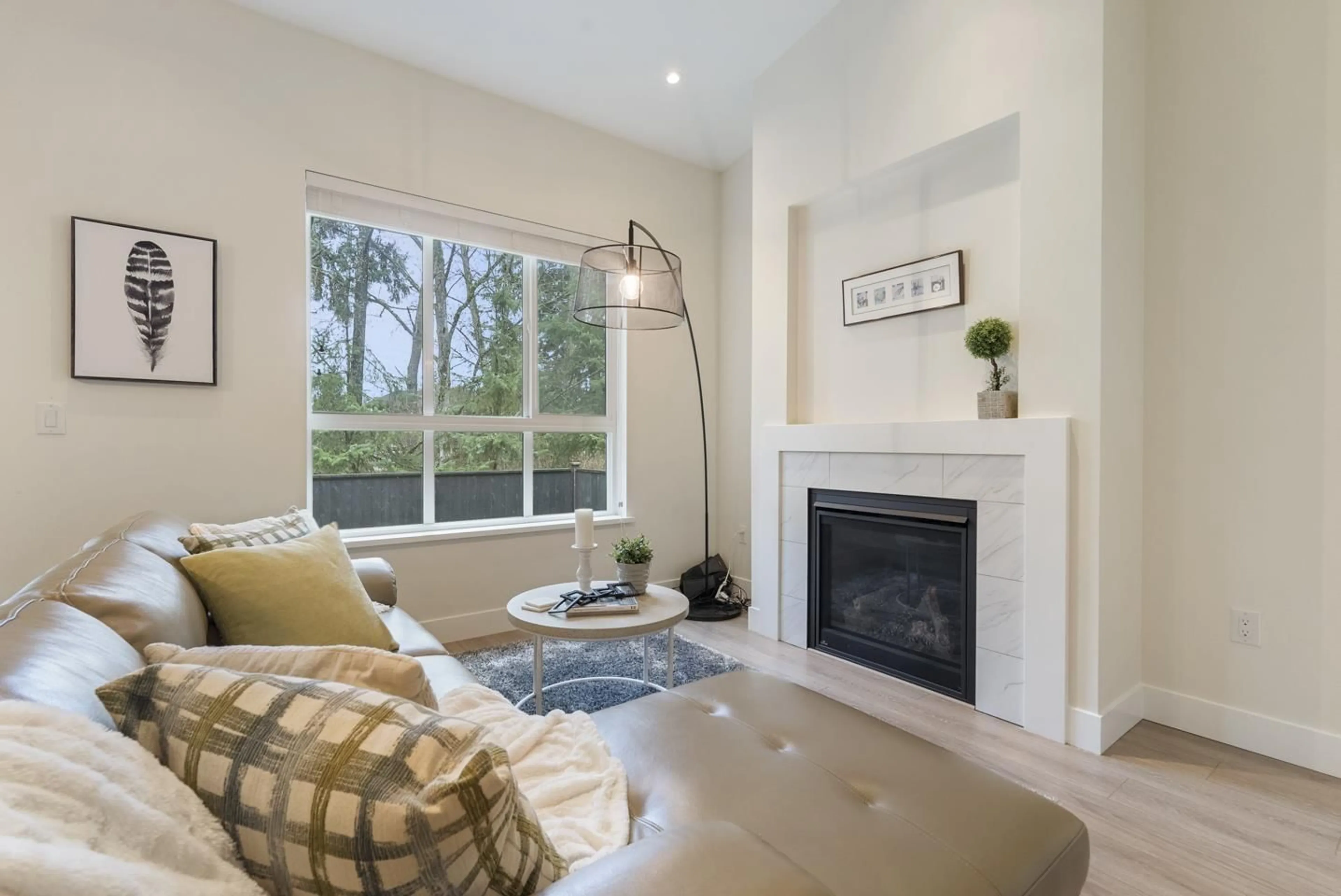 Living room with furniture, unknown for 24 - 7979 152, Surrey British Columbia V3S7S7