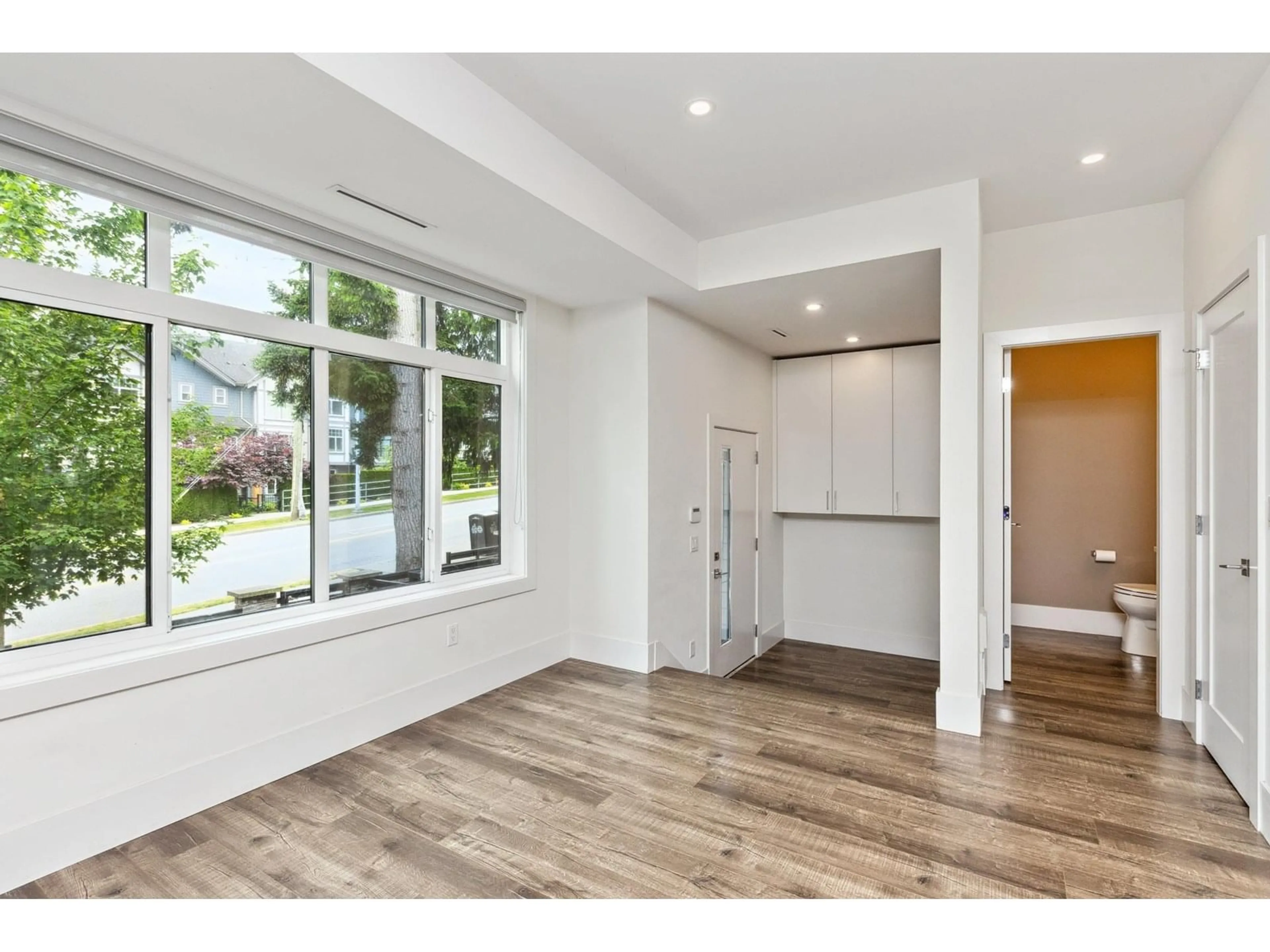 Indoor entryway for 7 - 15177 60, Surrey British Columbia V3S5J7