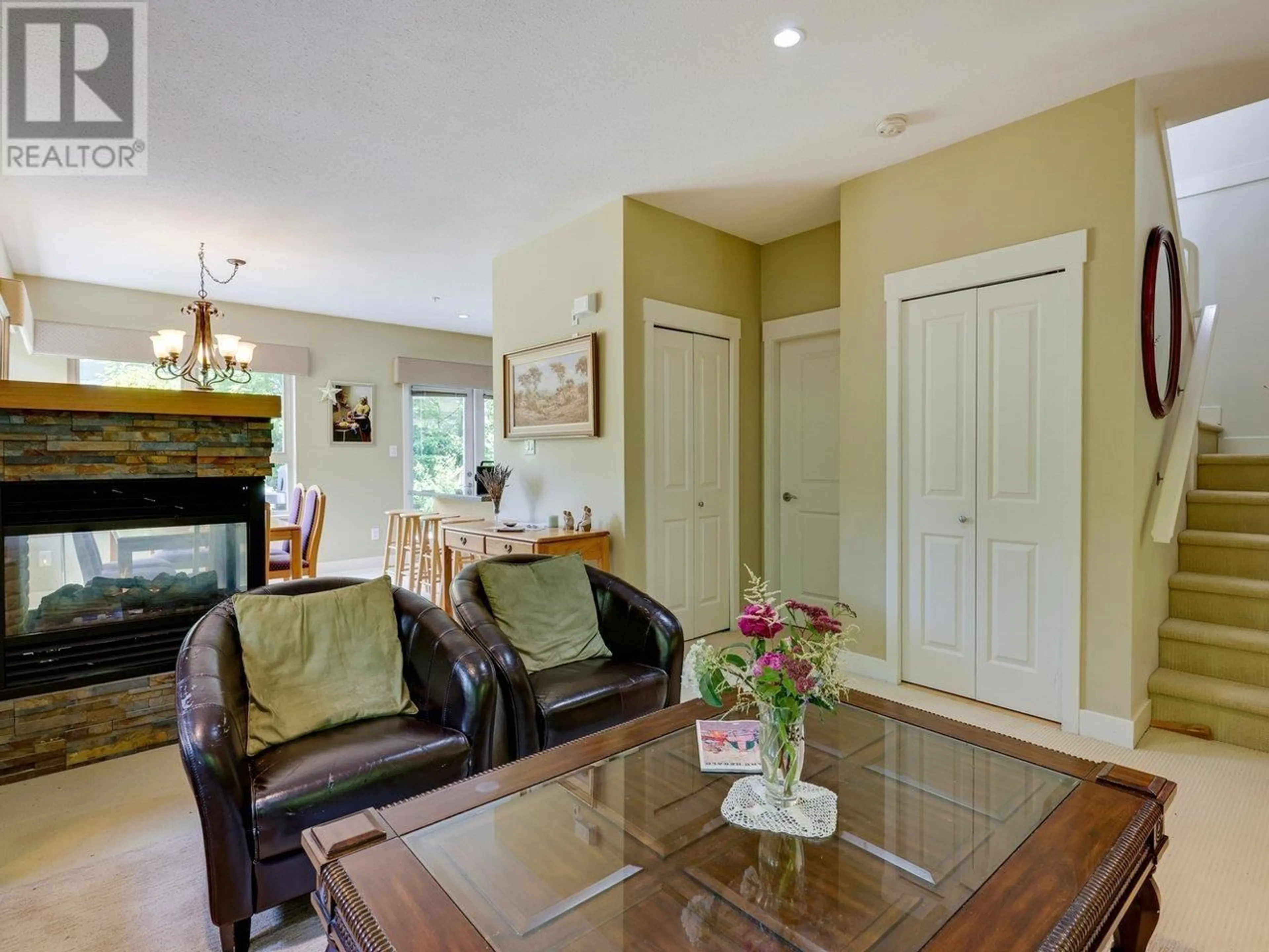 Living room with furniture, unknown for 177 W QUEENS ROAD, North Vancouver British Columbia V7N2K4