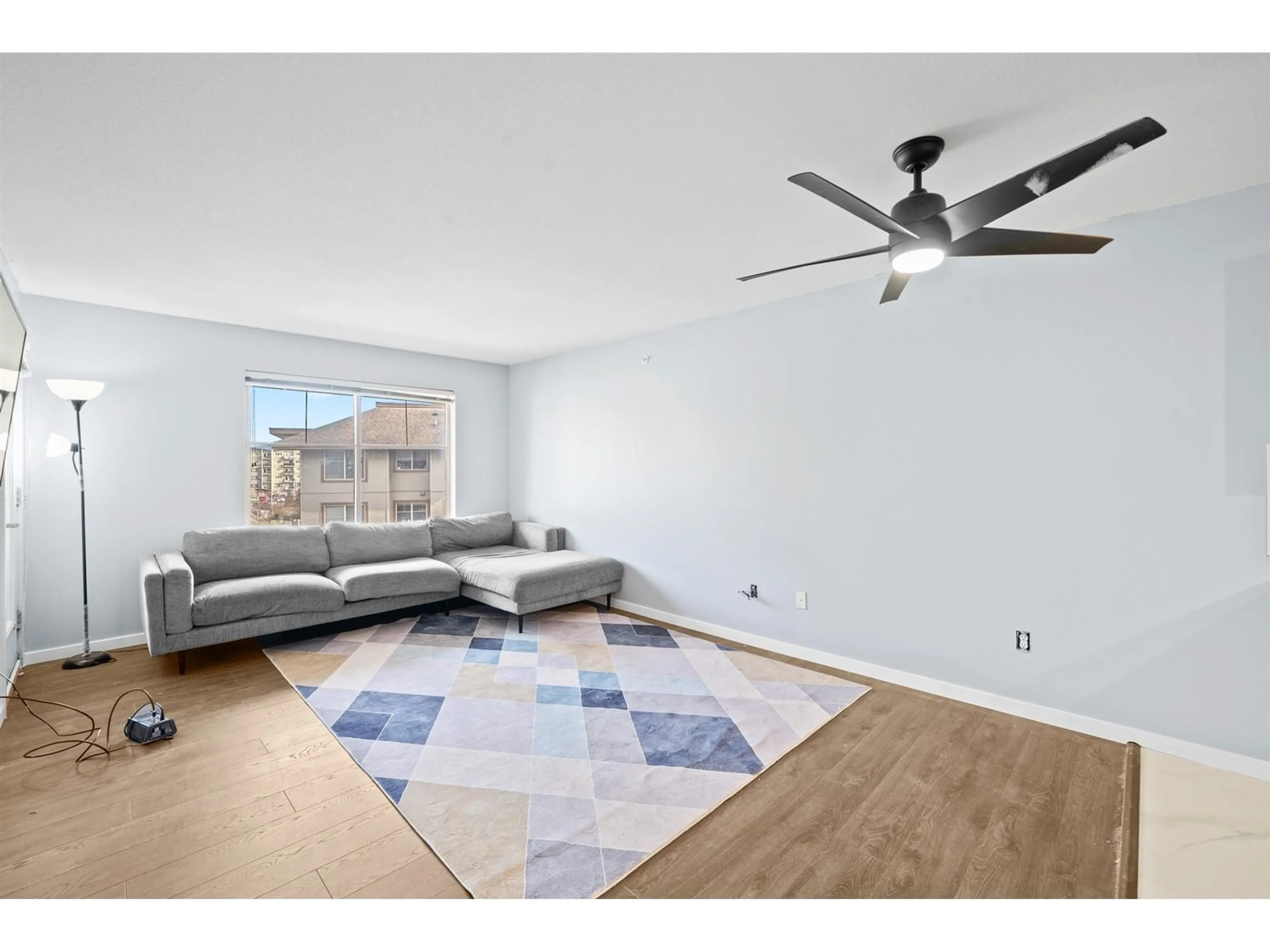 Living room with furniture, unknown for 414 - 45555 YALE ROAD, Chilliwack British Columbia V2P0A9