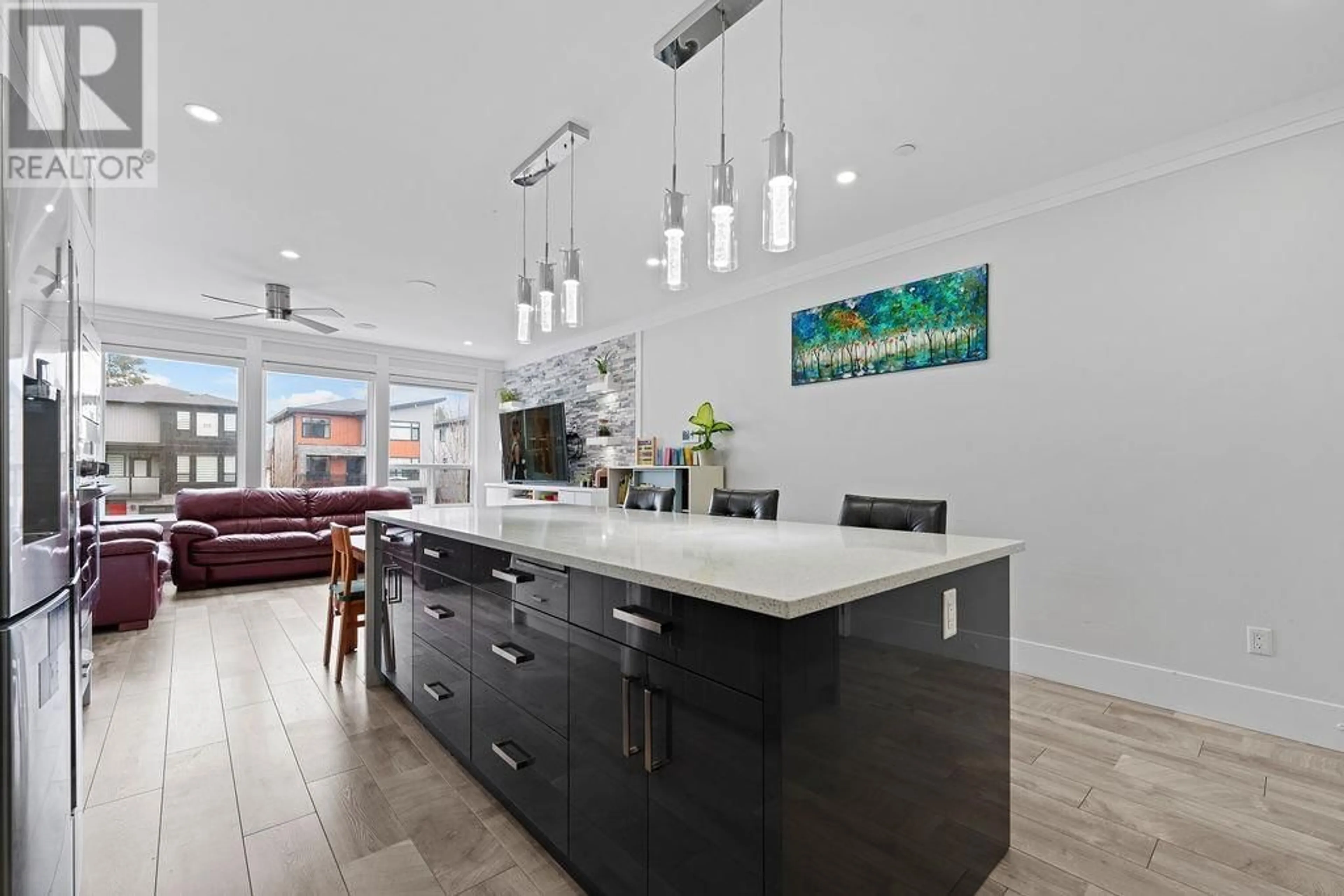 Contemporary kitchen, unknown for 23079 CLIFF AVENUE, Maple Ridge British Columbia V2X3L9