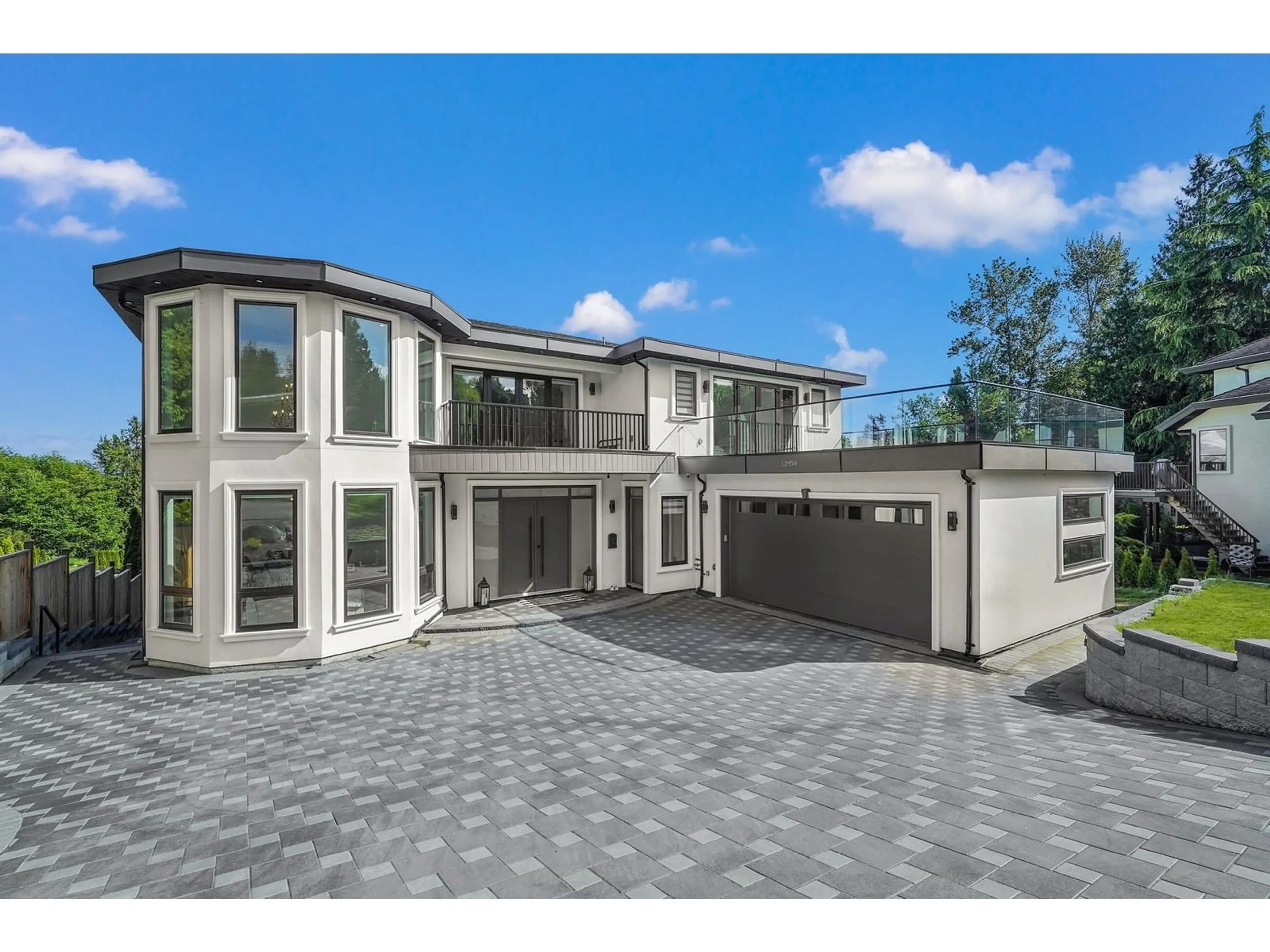 Unknown for 12958 SOUTHRIDGE, Surrey British Columbia V3X3E3
