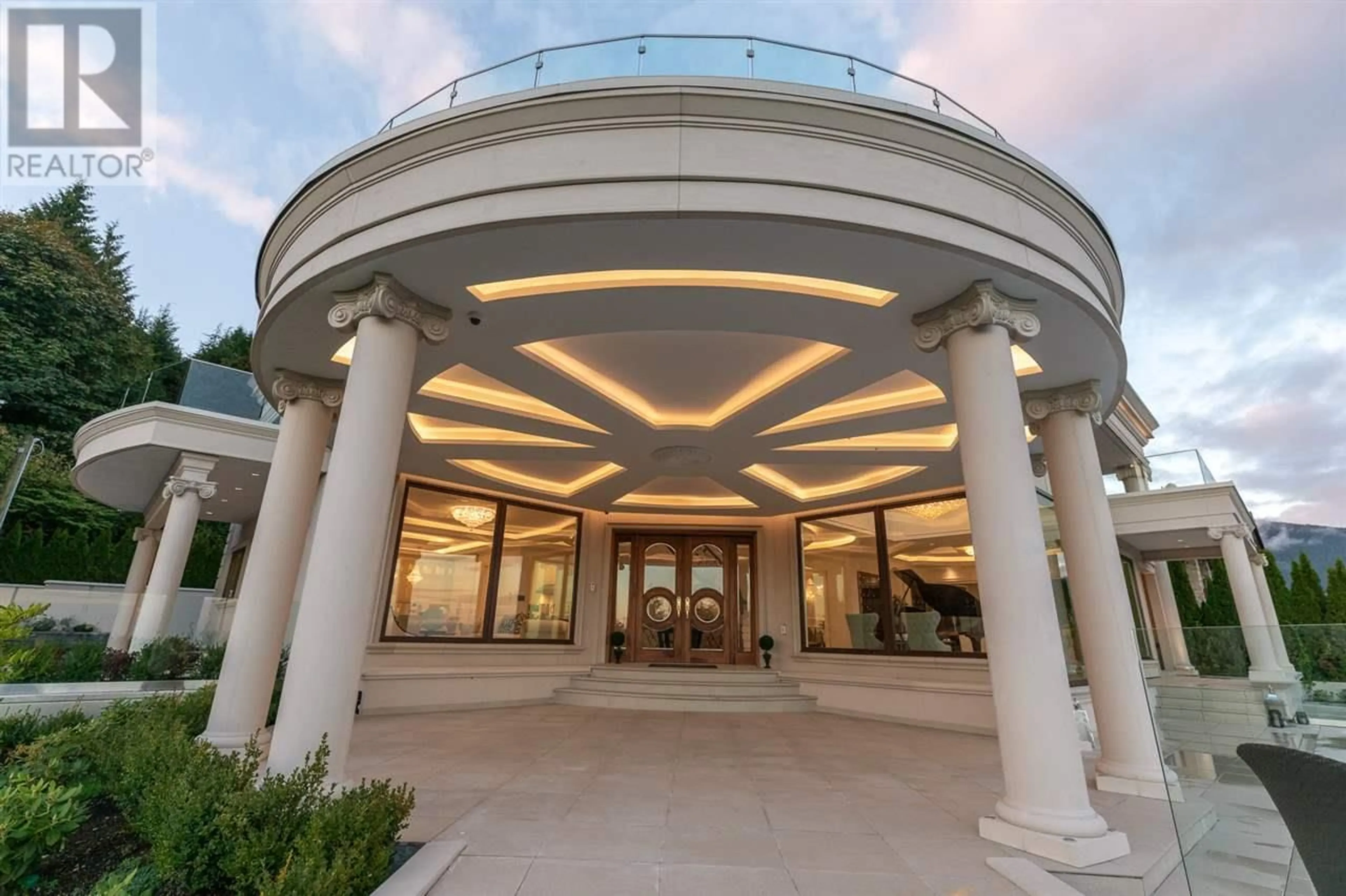 Lobby for 795 ANDOVER CRESCENT, West Vancouver British Columbia V7S1Y5