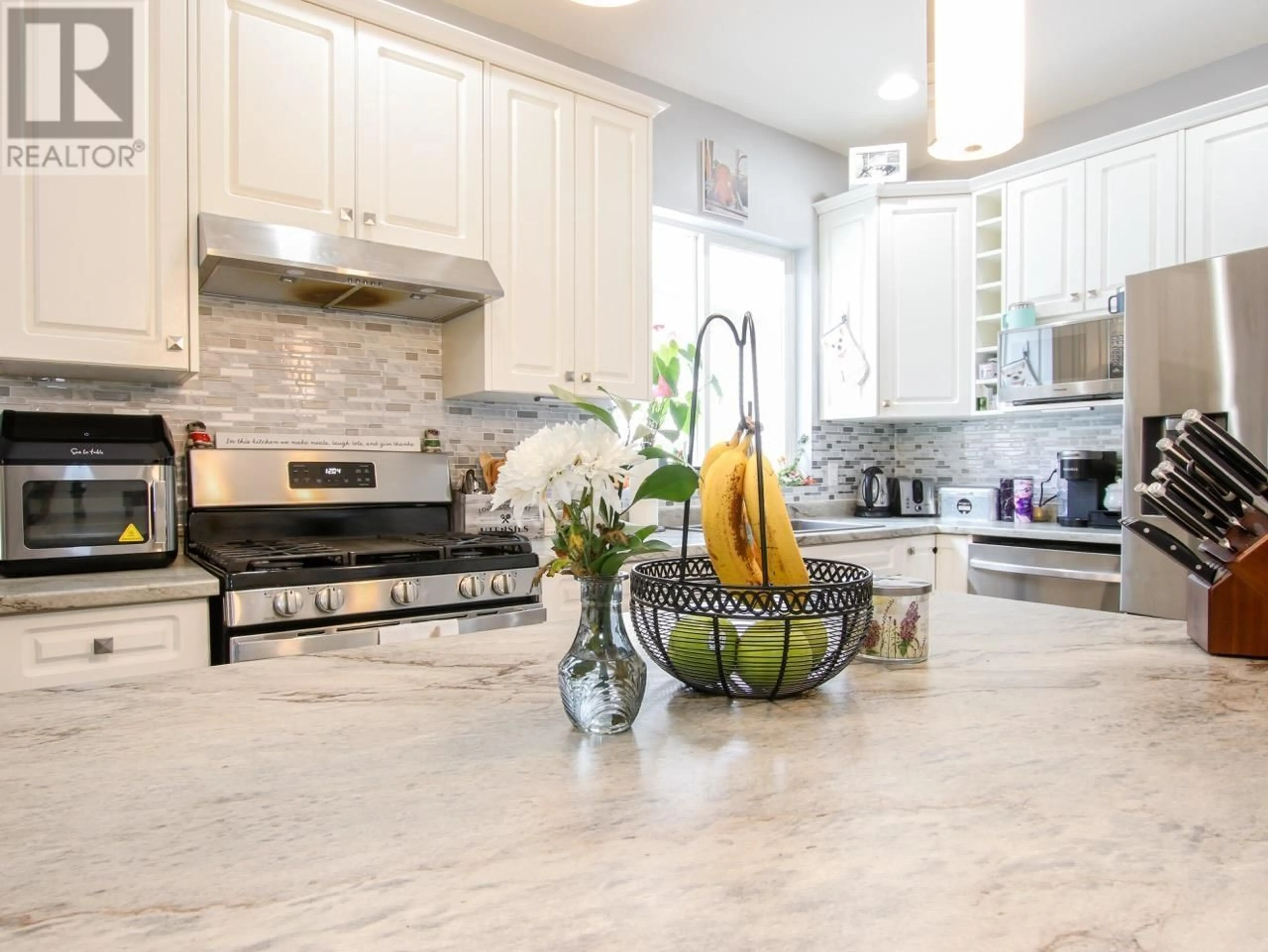 Contemporary kitchen, ceramic/tile floor for 11483 228 STREET, Maple Ridge British Columbia V2X3P3