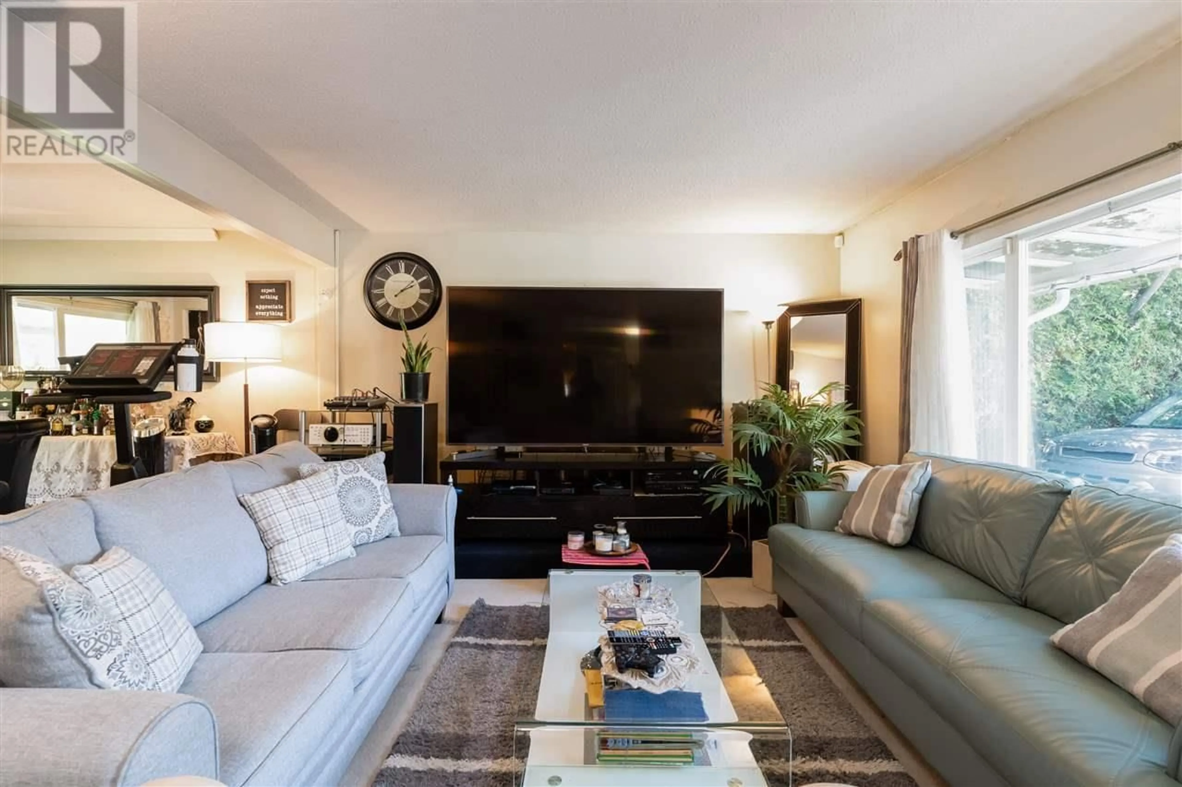 Living room with furniture, unknown for 7760 NO. 1 ROAD, Richmond British Columbia V7C1T6