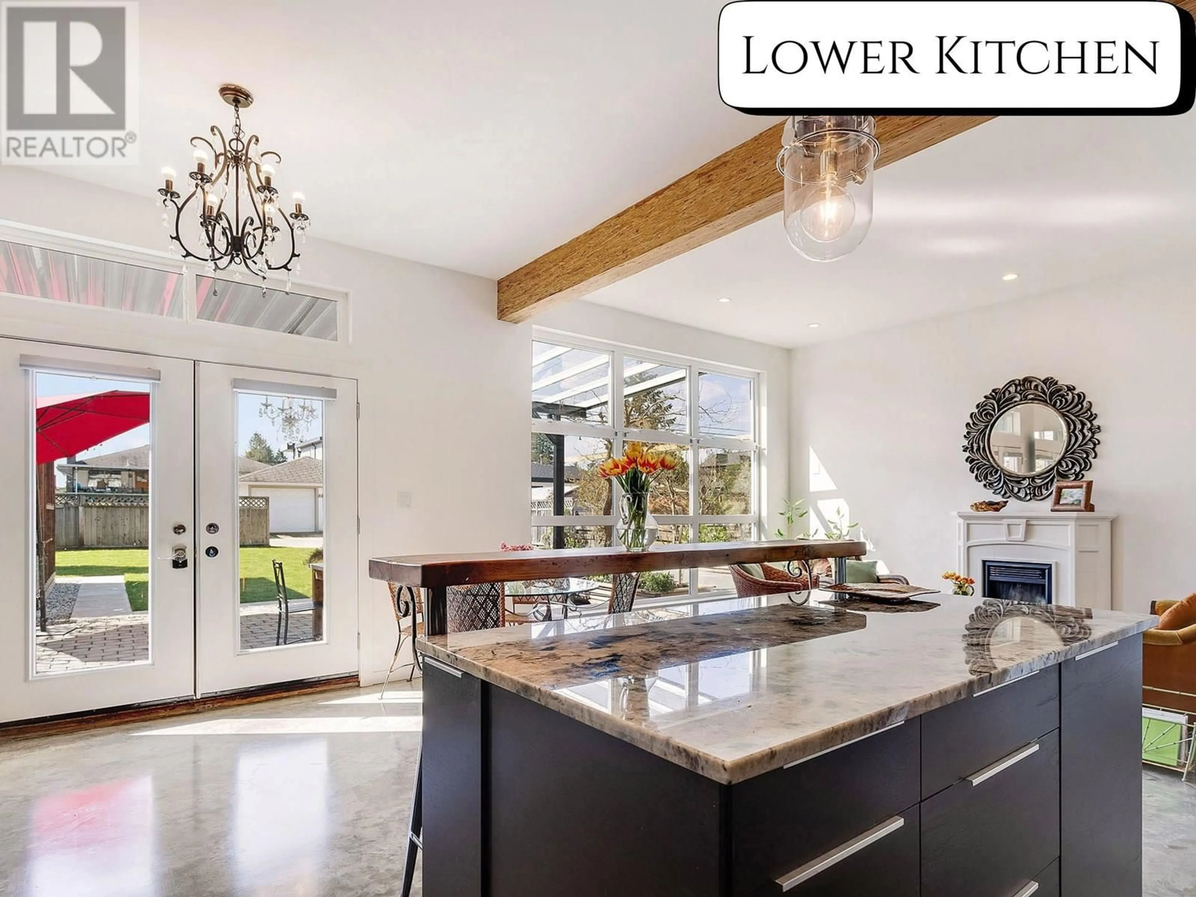 Open concept kitchen, ceramic/tile floor for 329 19TH STREET, North Vancouver British Columbia V7L2Z4