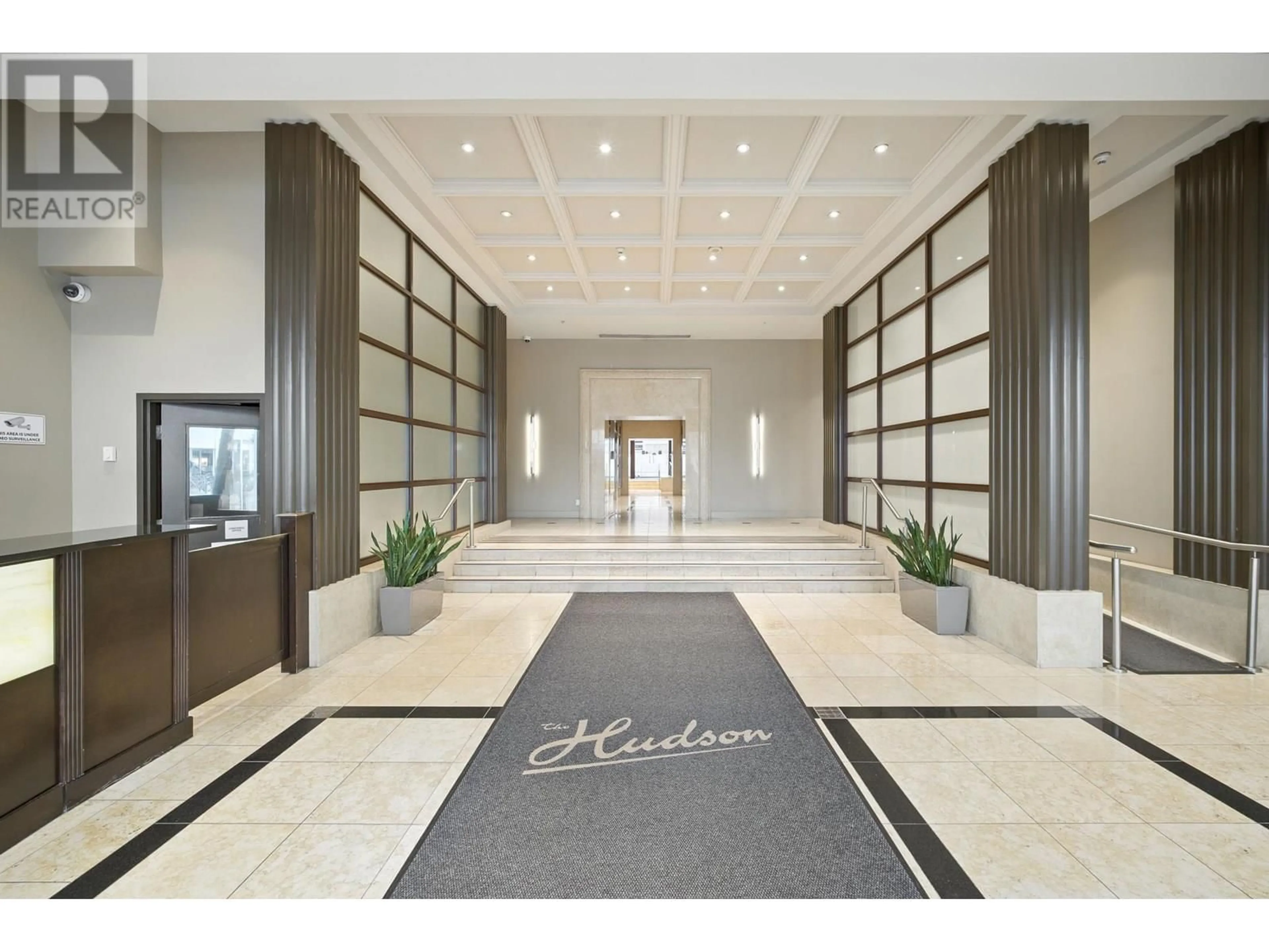Indoor foyer for 2214 - 610 GRANVILLE STREET, Vancouver British Columbia V6C3T3