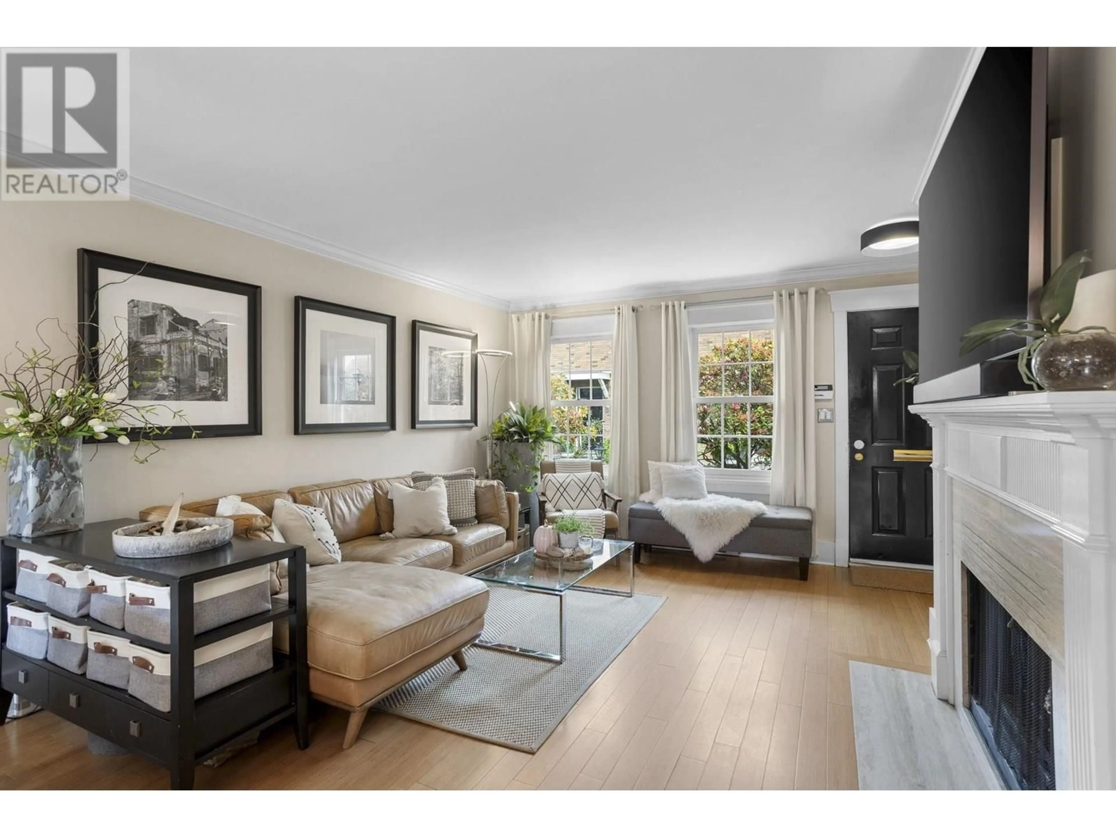 Living room with furniture, unknown for 1365 7TH AVENUE, Vancouver British Columbia V6H1B8