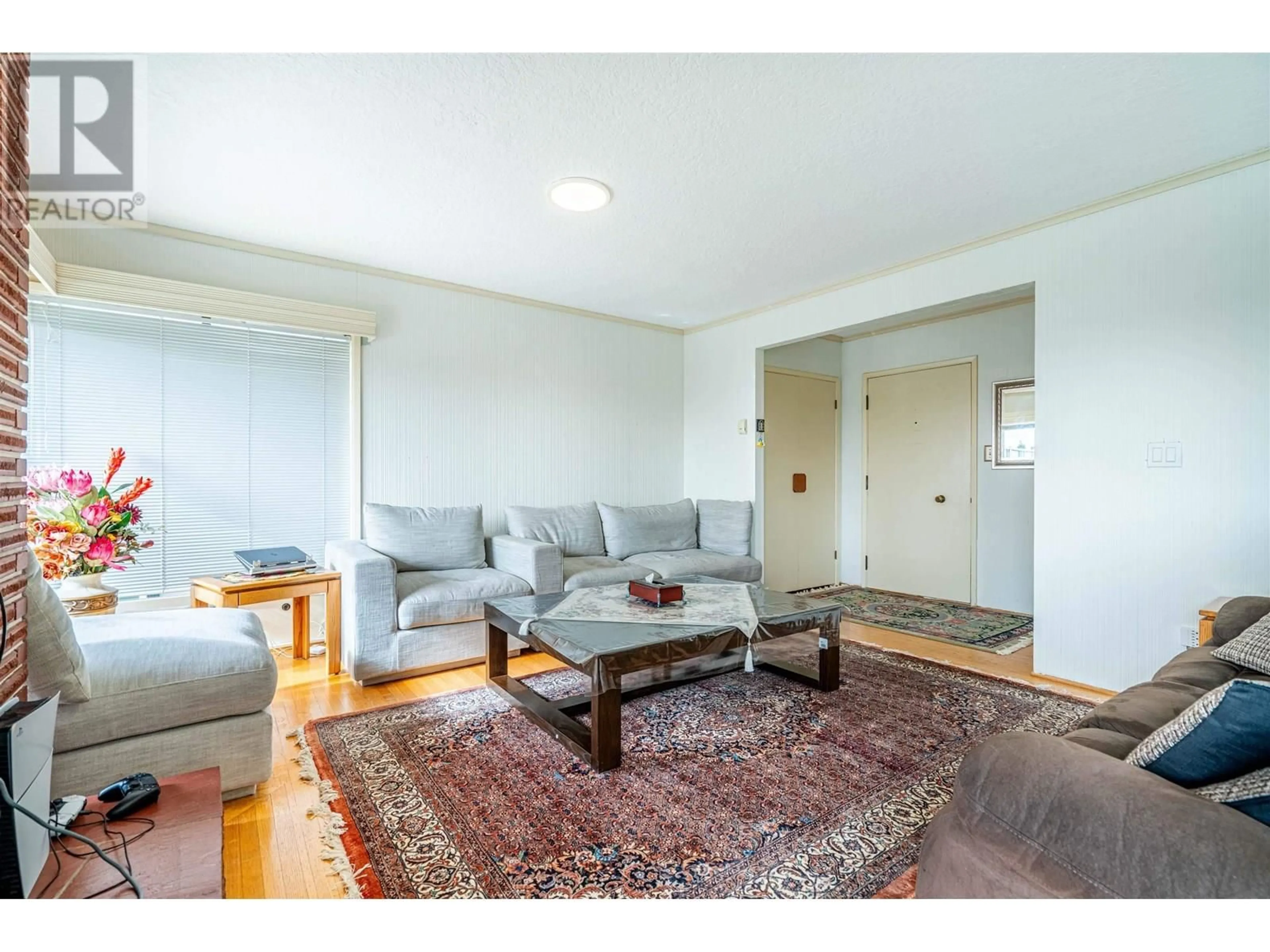 Living room with furniture, unknown for 2150 NELSON AVENUE, West Vancouver British Columbia V7V2P7