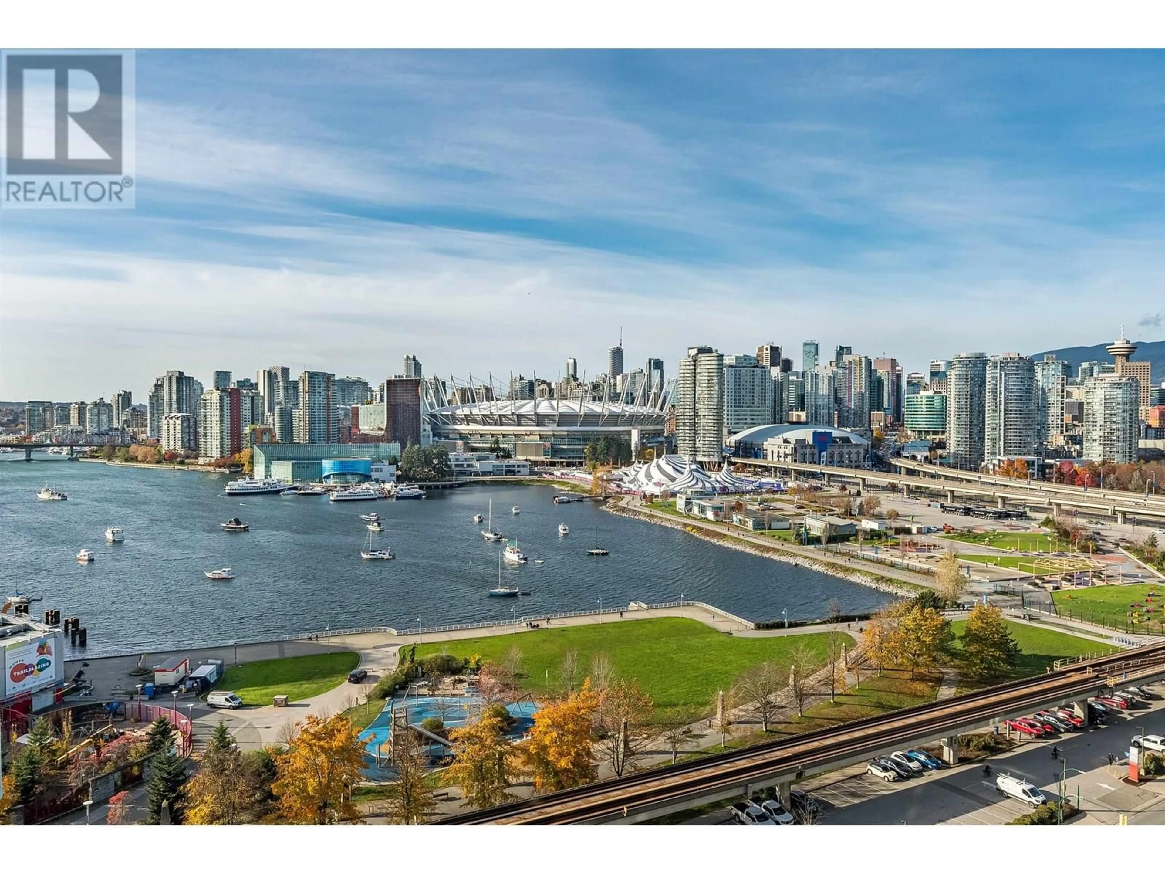 A pic from outside/outdoor area/front of a property/back of a property/a pic from drone, water/lake/river/ocean view for 1188 QUEBEC STREET, Vancouver British Columbia V6A4B3