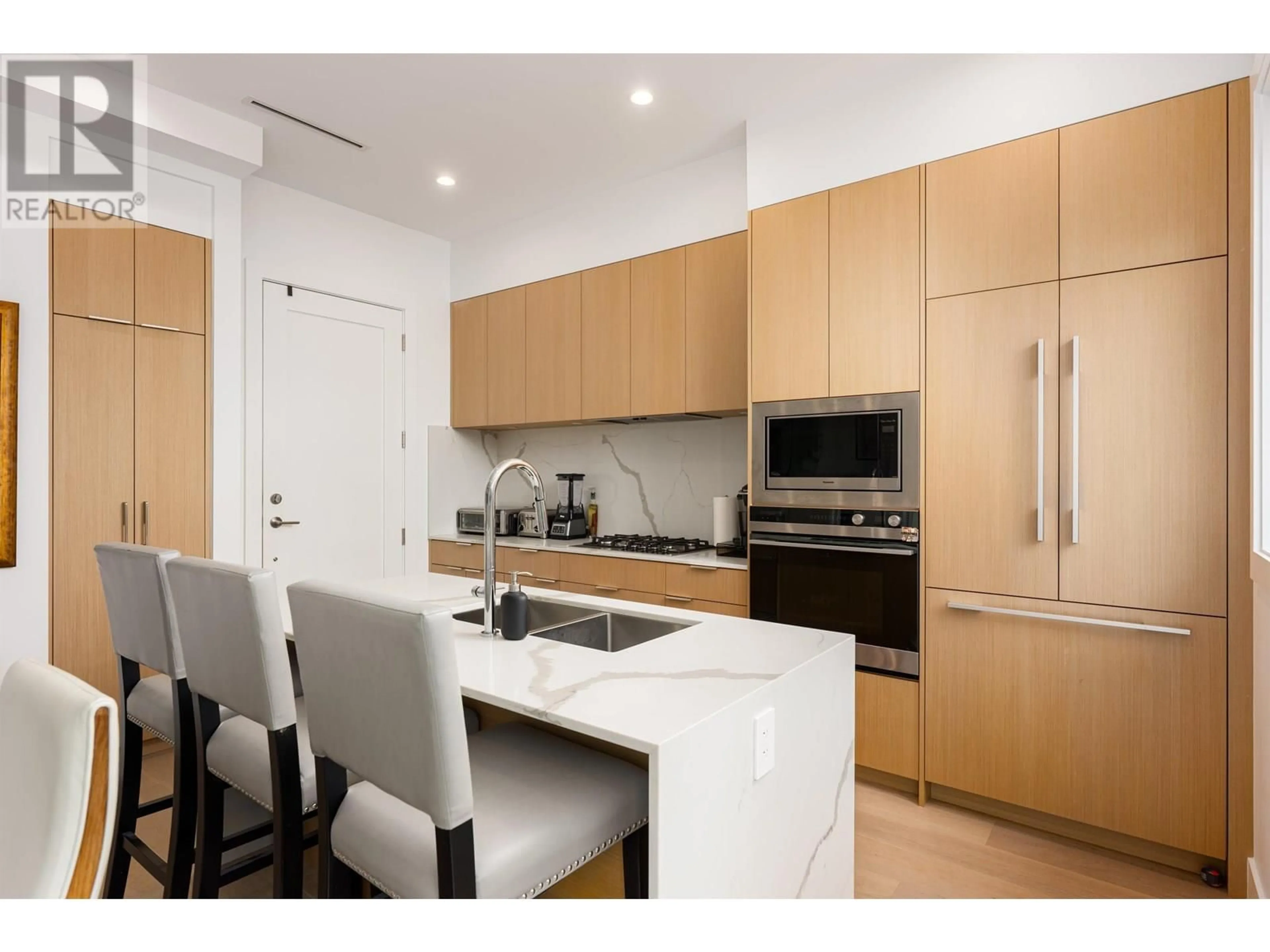 Unknown for 7857 ONTARIO STREET, Vancouver British Columbia V5X3C8