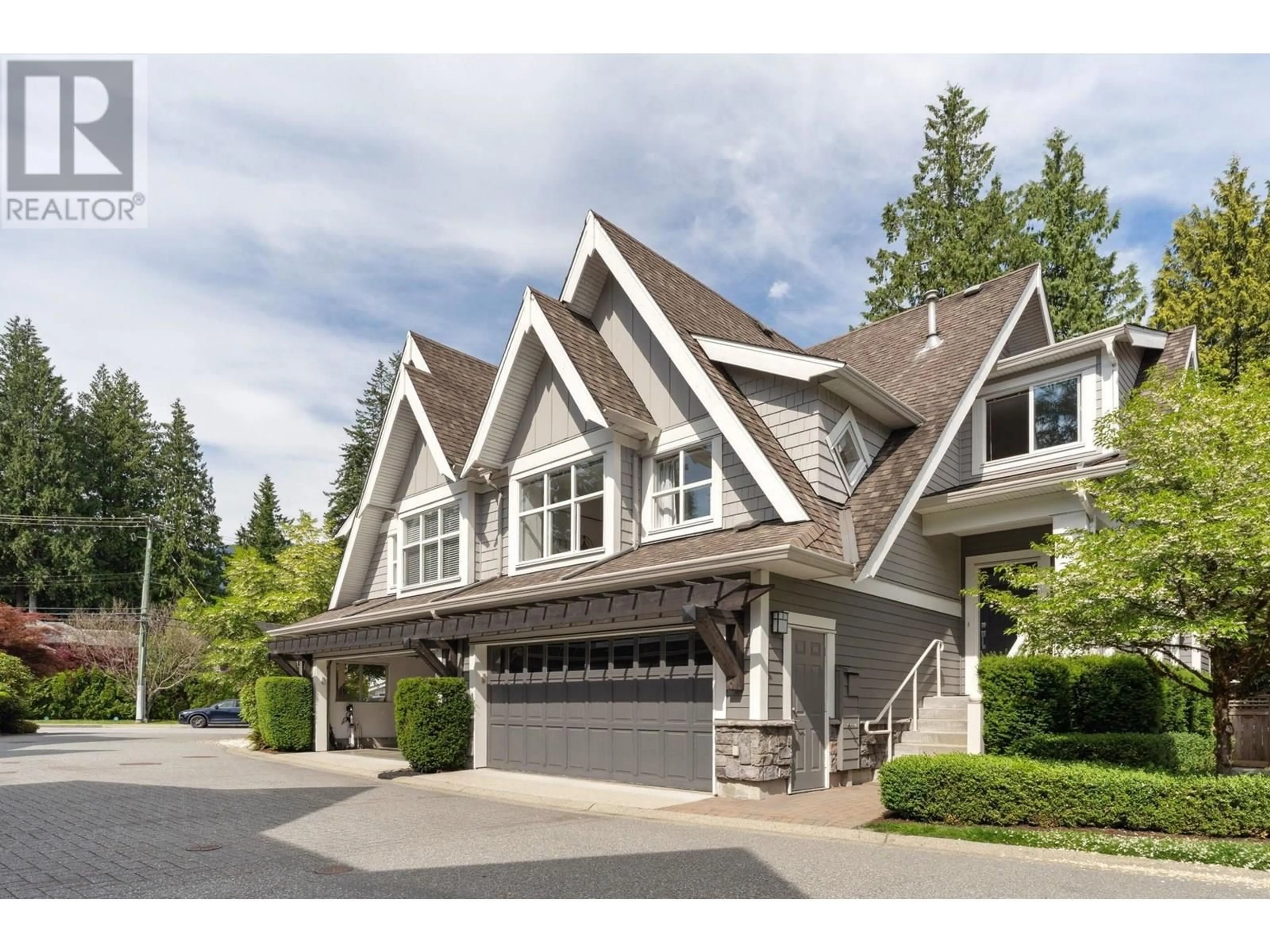 Home with vinyl exterior material, street for 3761 EDGEMONT BOULEVARD, North Vancouver British Columbia V7R2P6