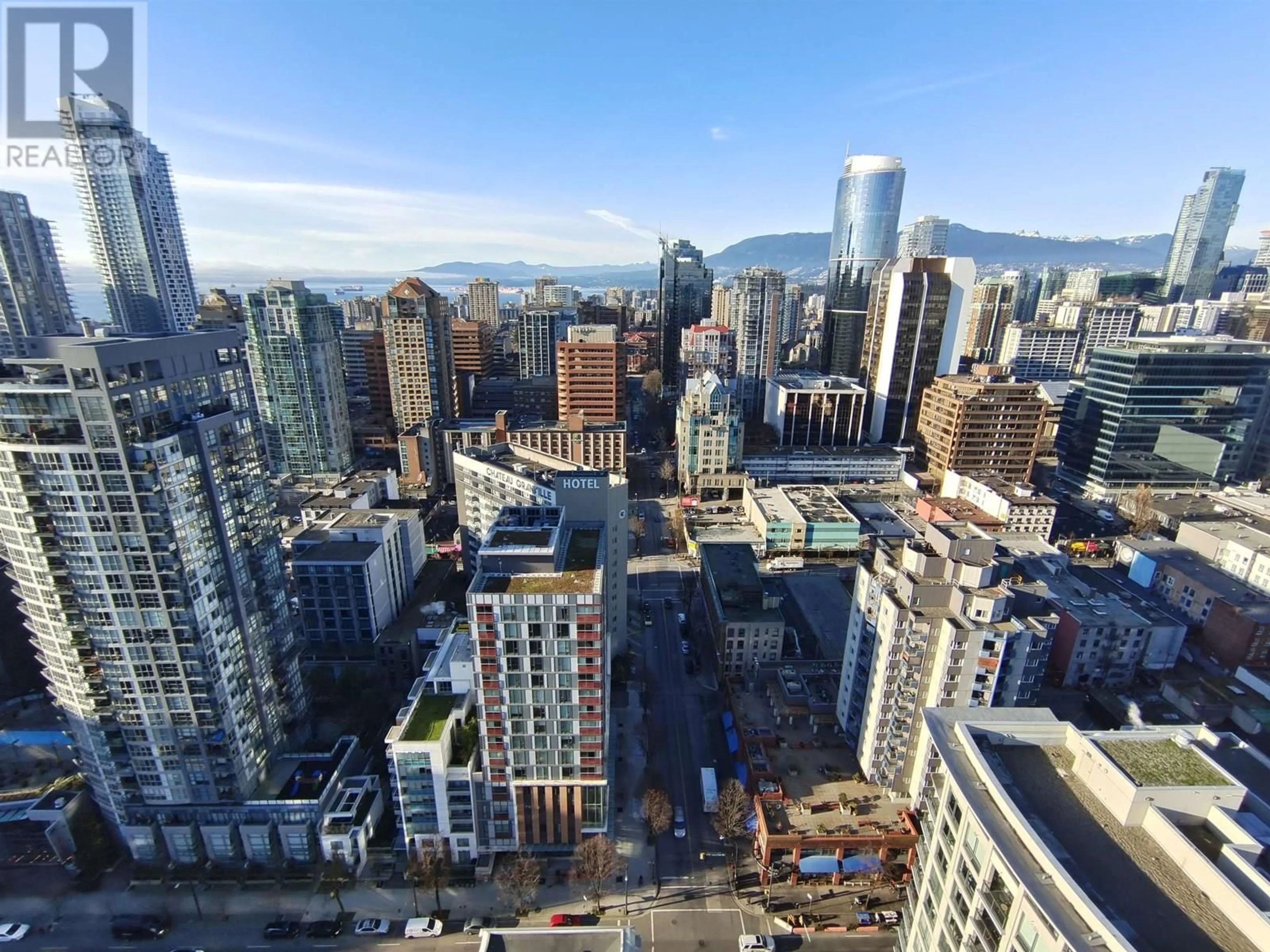 A pic from outside/outdoor area/front of a property/back of a property/a pic from drone, city buildings view from balcony for 3302 - 1111 RICHARDS STREET, Vancouver British Columbia V6B0S3